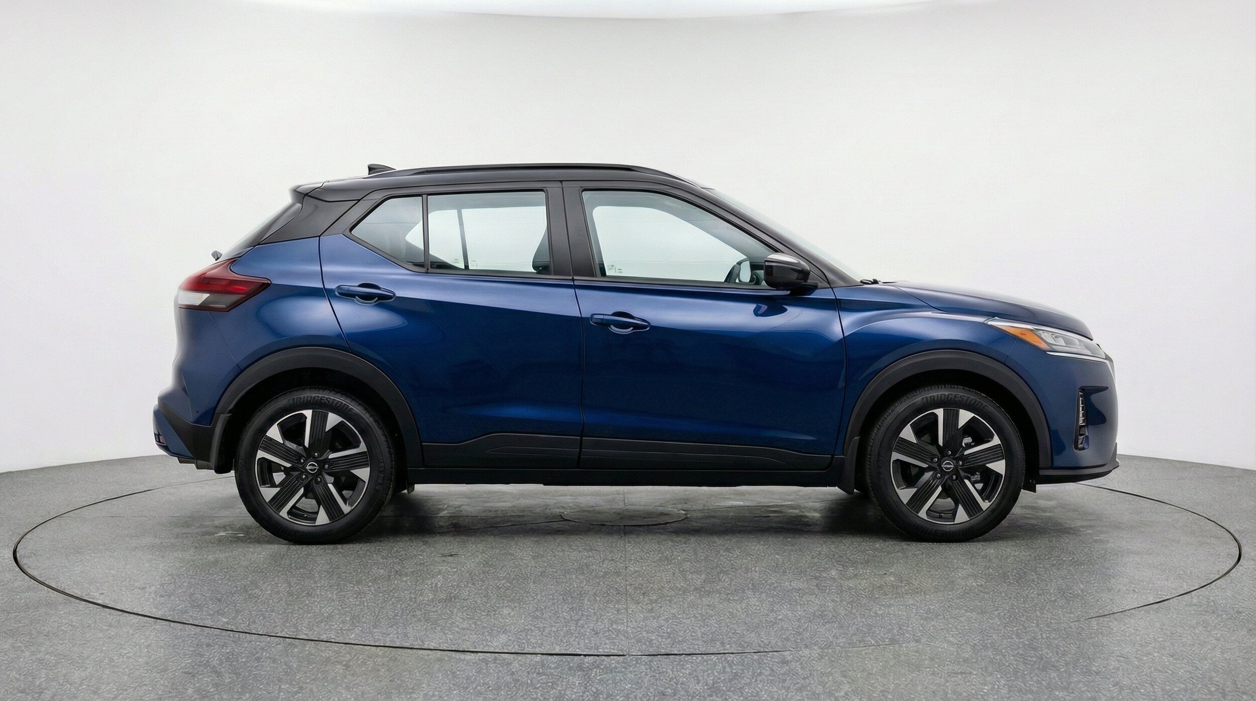 Thumbnail: 2026 Nissan Kicks - 11