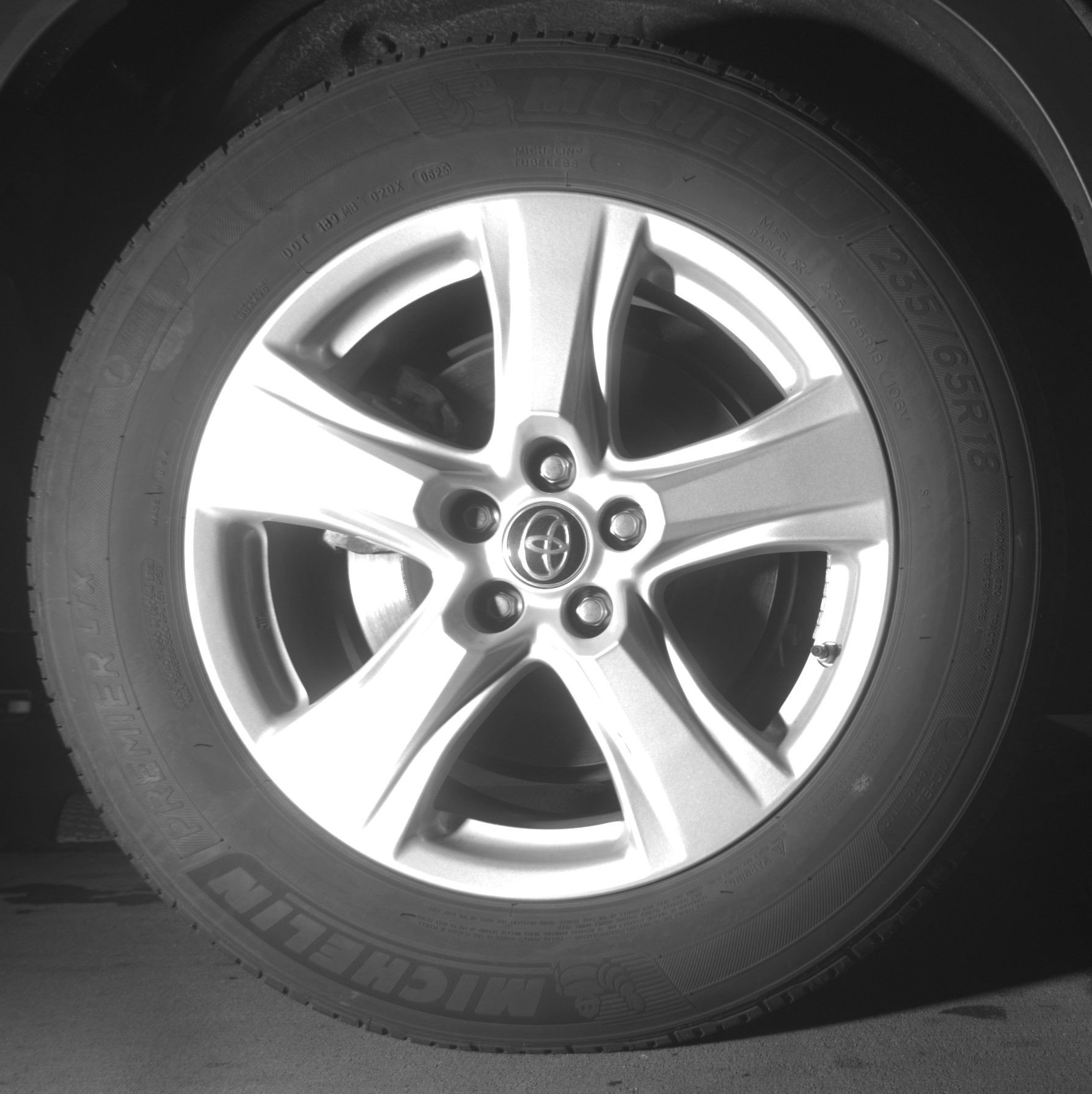 Thumbnail: 2025 Toyota Highlander - 15