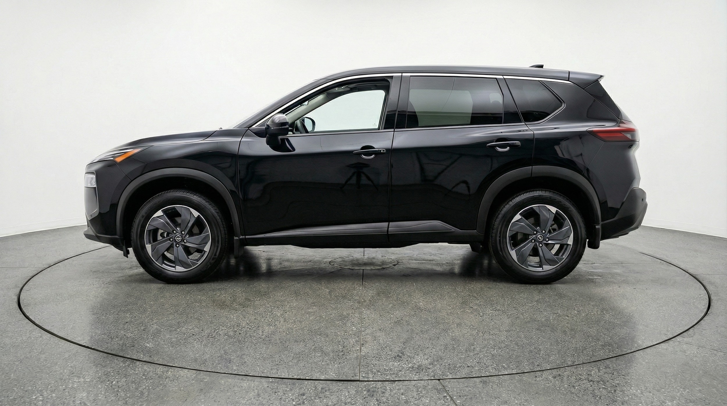 Thumbnail: 2025 Nissan Rogue - 4