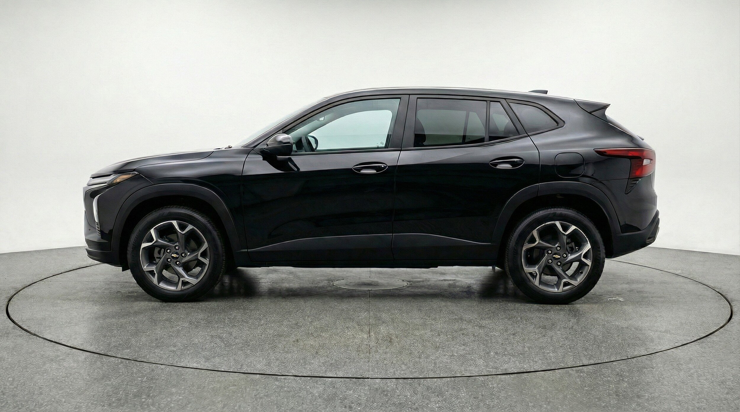 Thumbnail: 2025 Chevrolet Trax - 5