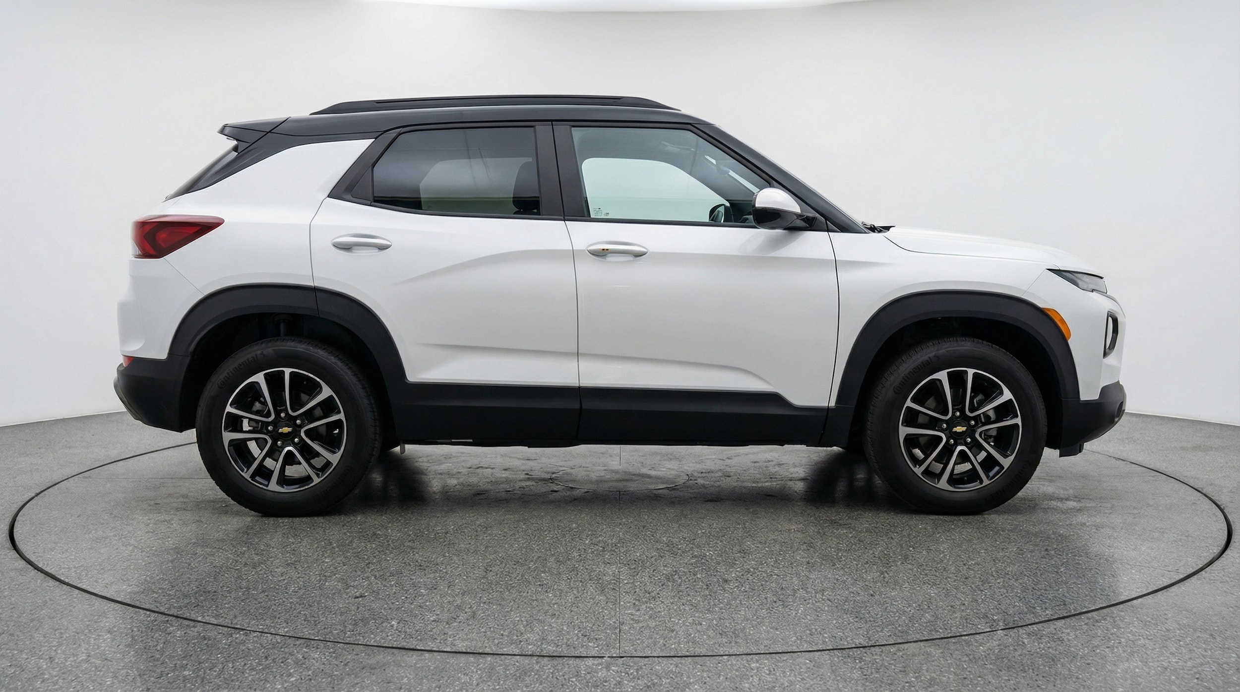 Thumbnail: 2025 Chevrolet TrailBlazer - 8