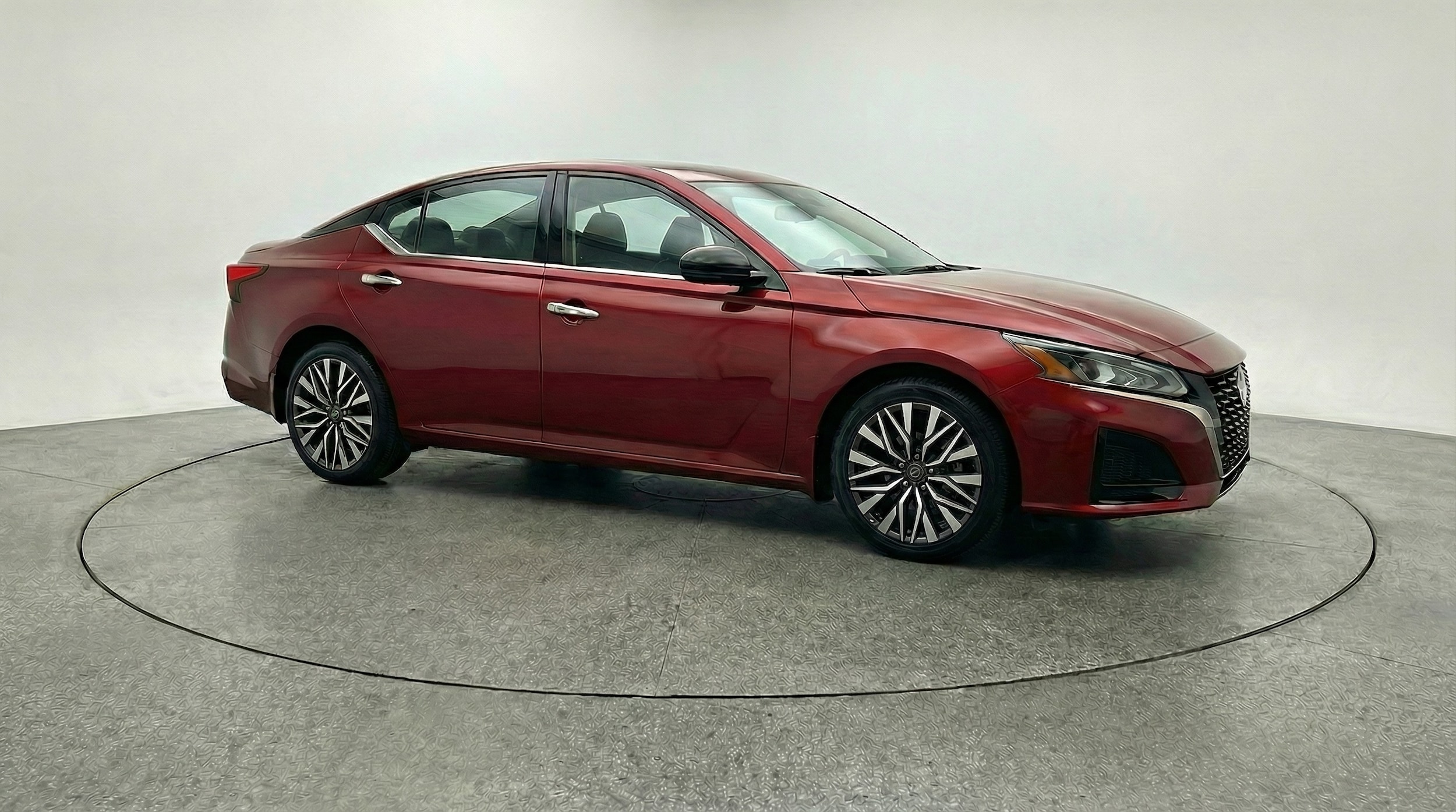 Thumbnail: 2025 Nissan Altima - 1