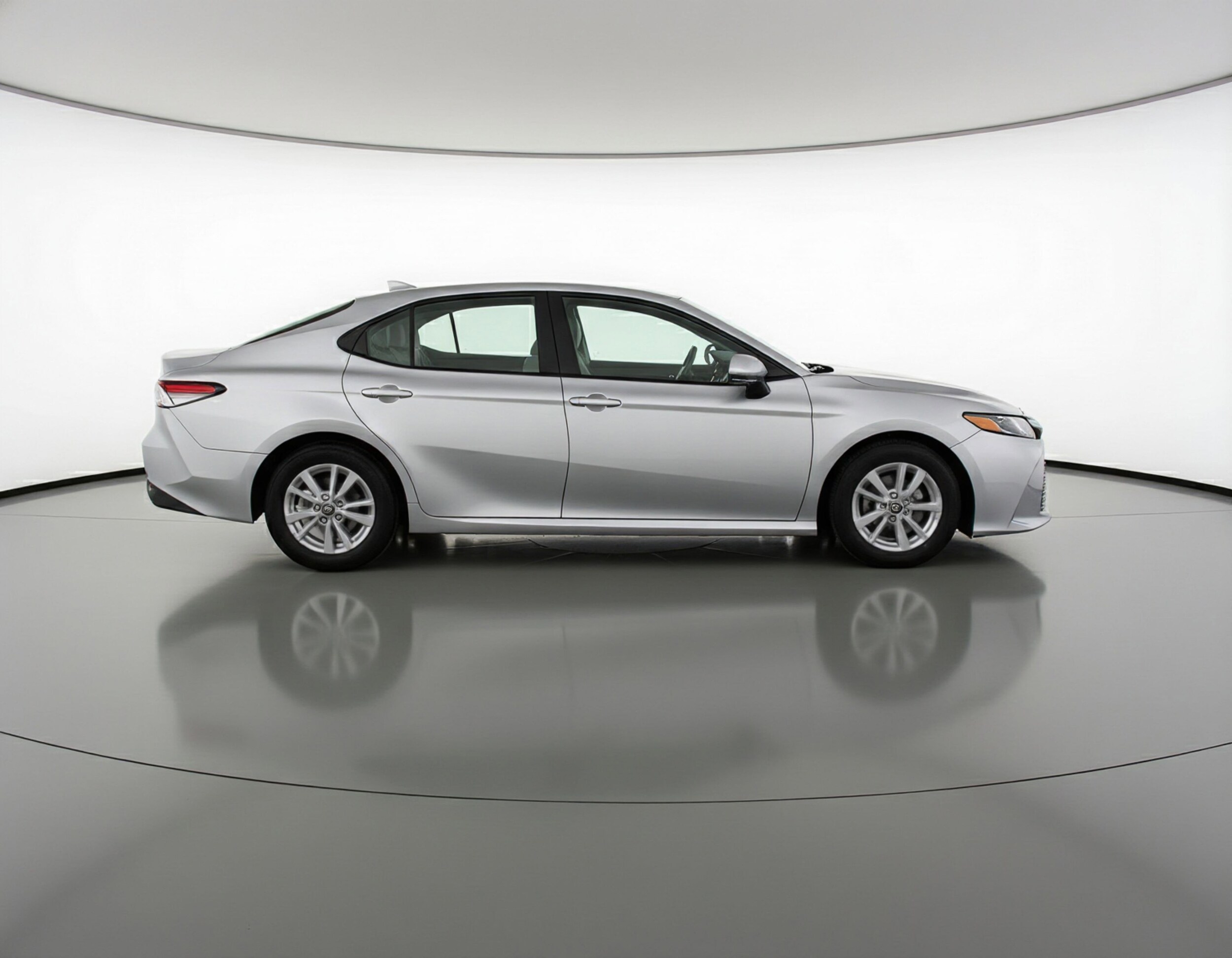 Thumbnail: 2025 Toyota Camry - 11