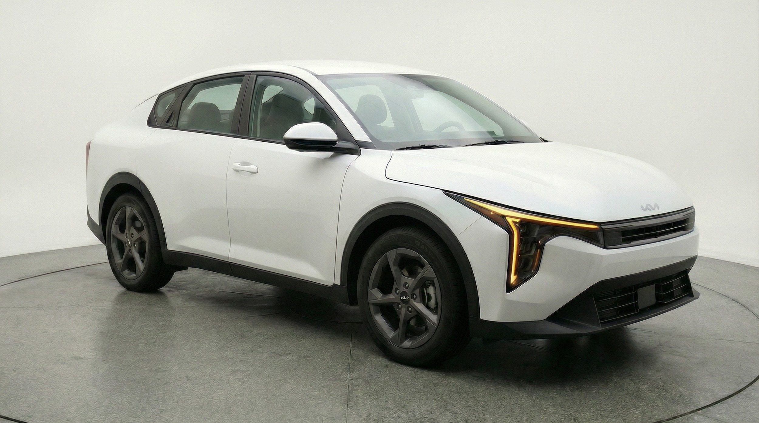 Thumbnail: 2025 Kia K4 - 1