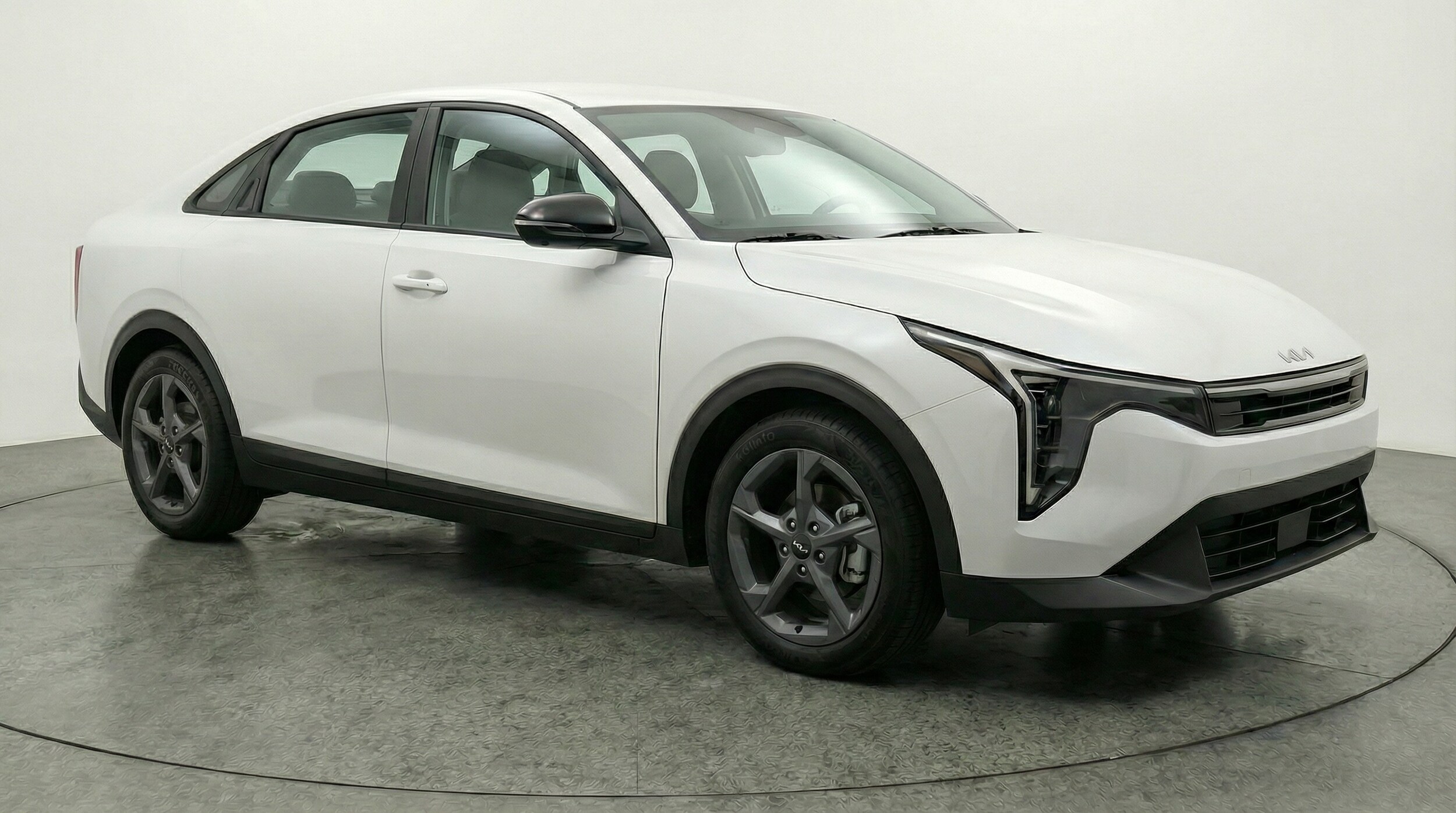 Thumbnail: 2025 Kia K4 - 1