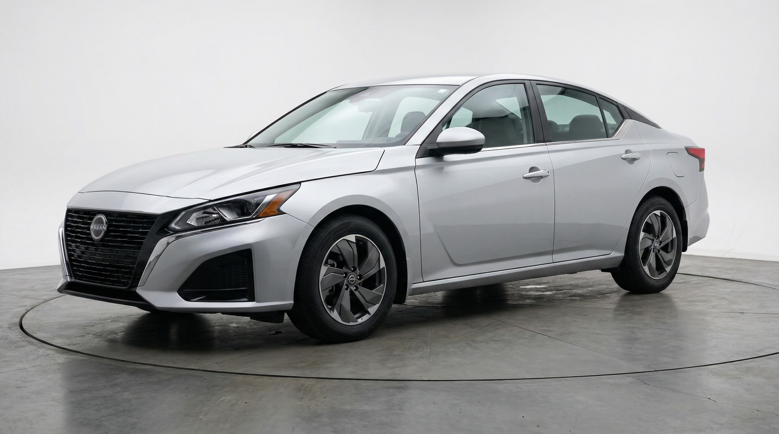 Thumbnail: 2025 Nissan Altima - 3