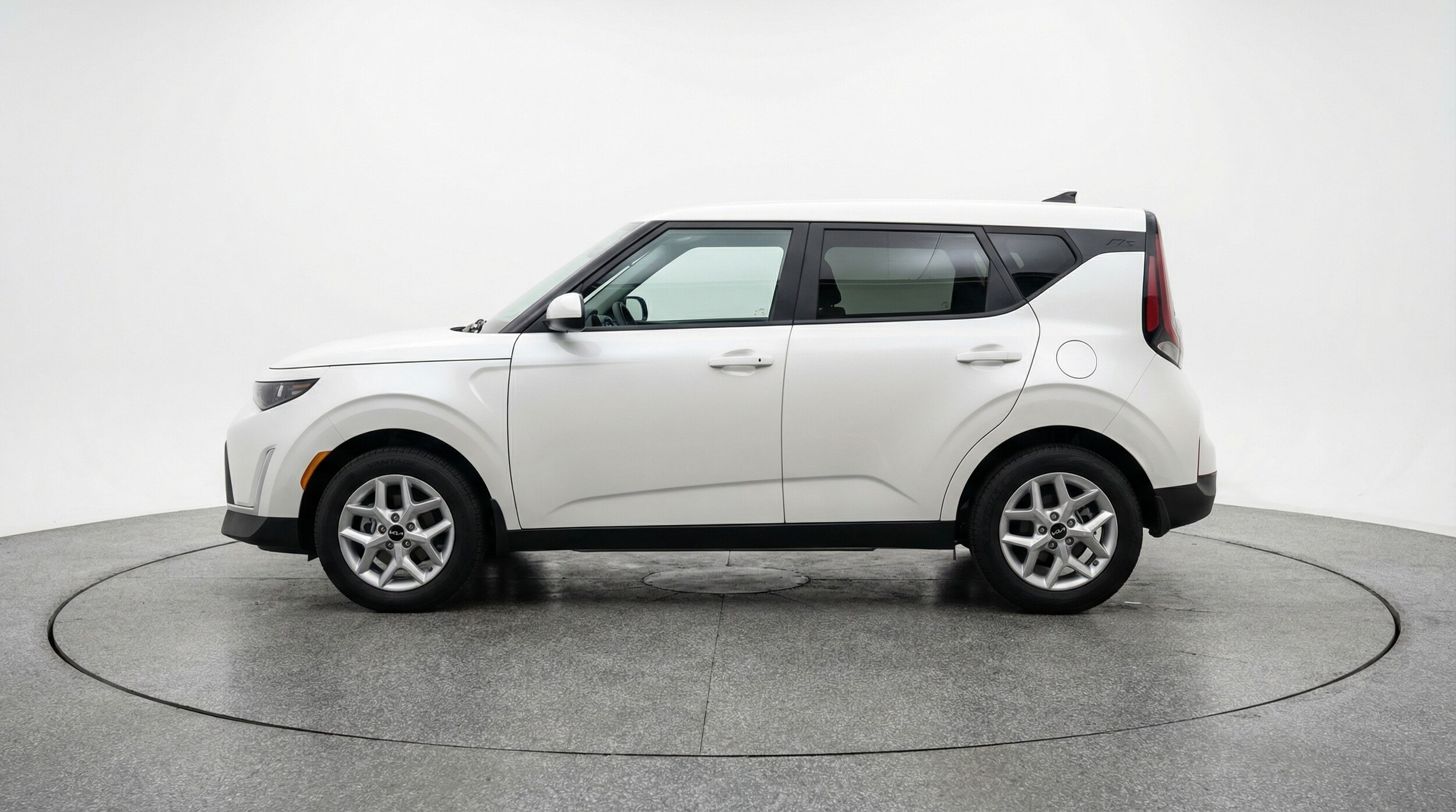 Thumbnail: 2025 Kia Soul - 4