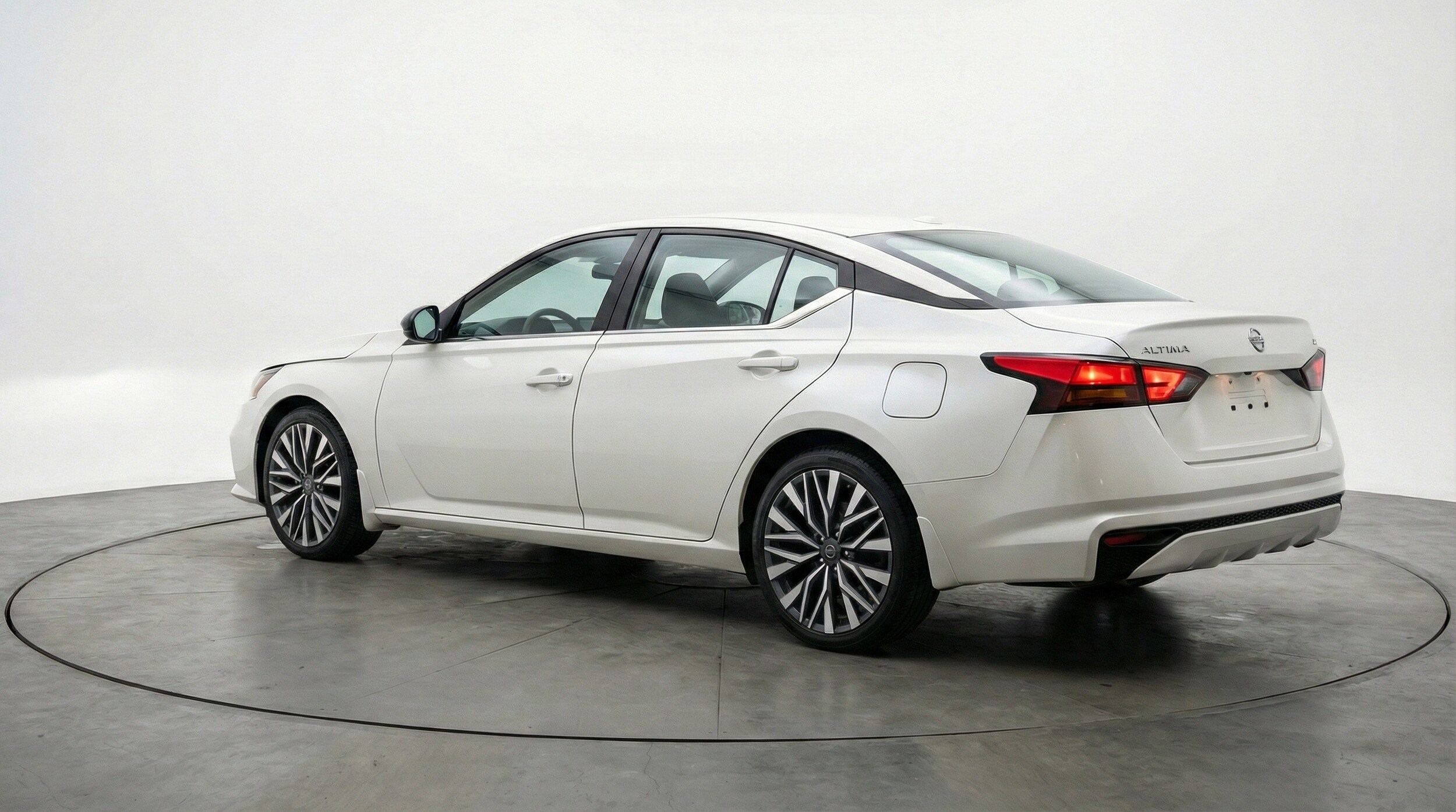 Thumbnail: 2025 Nissan Altima - 6