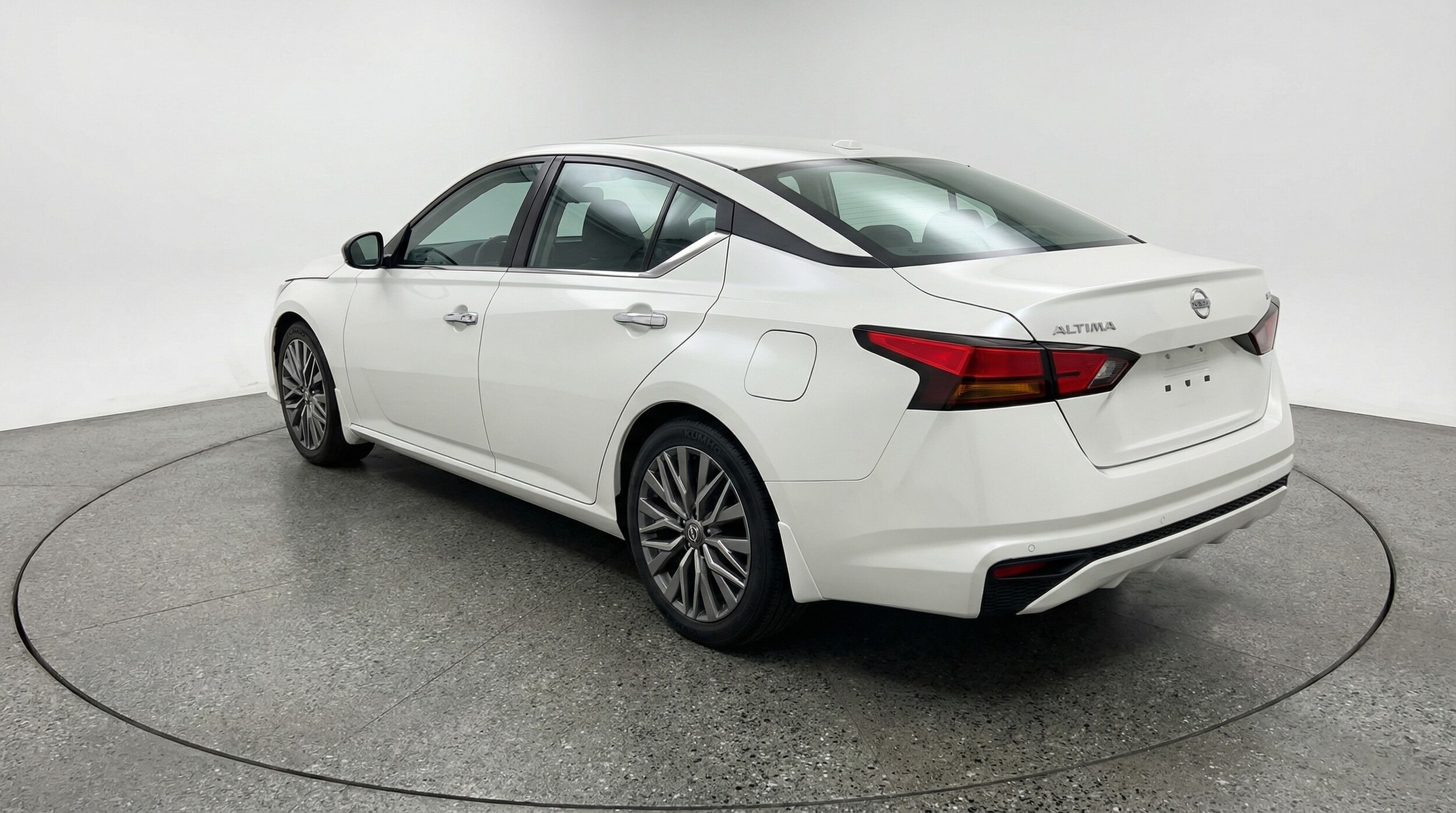 Thumbnail: 2025 Nissan Altima - 5