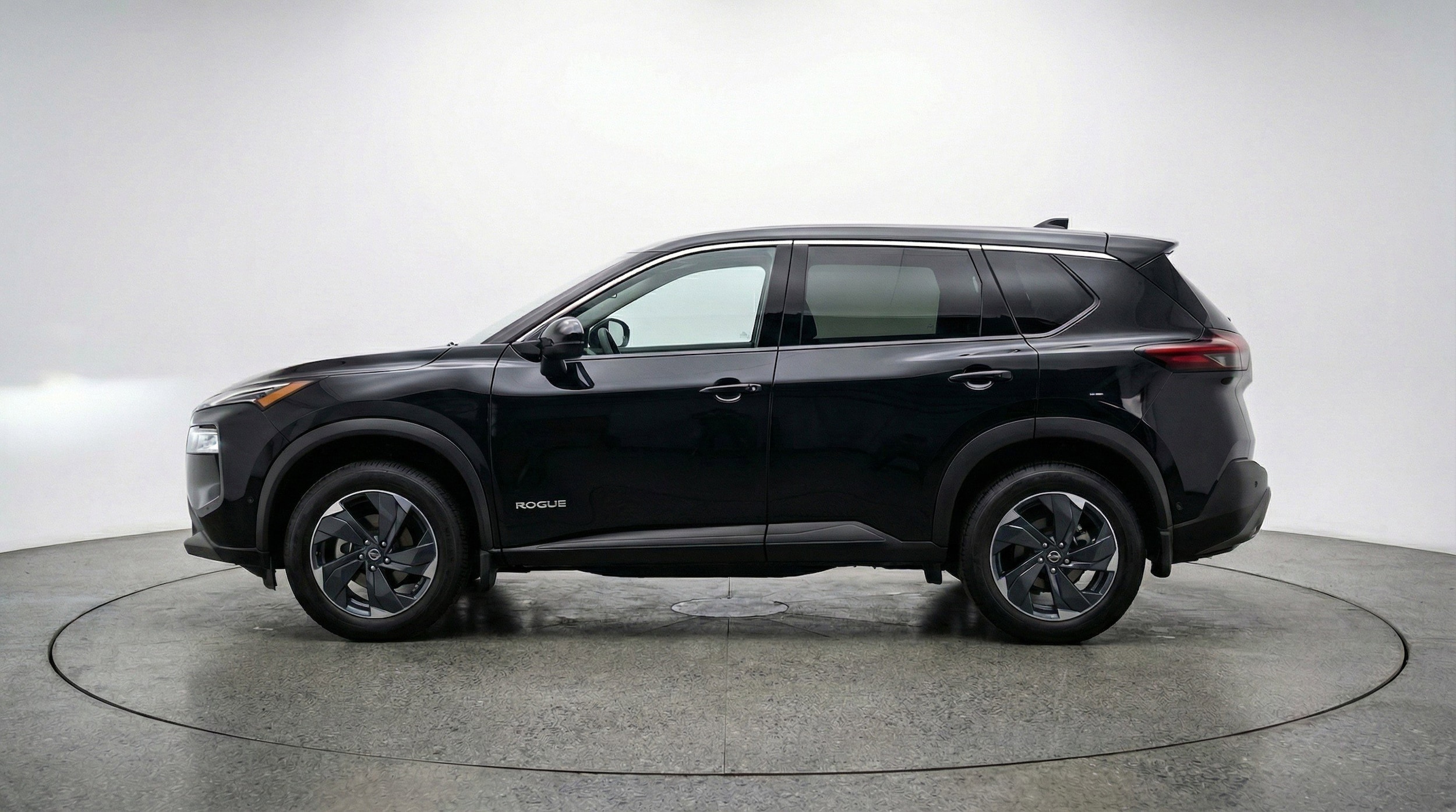 Thumbnail: 2025 Nissan Rogue - 5