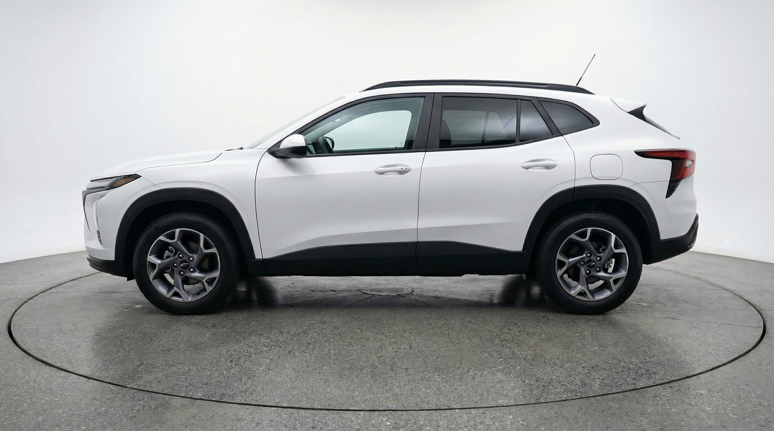 Thumbnail: 2025 Chevrolet Trax - 4