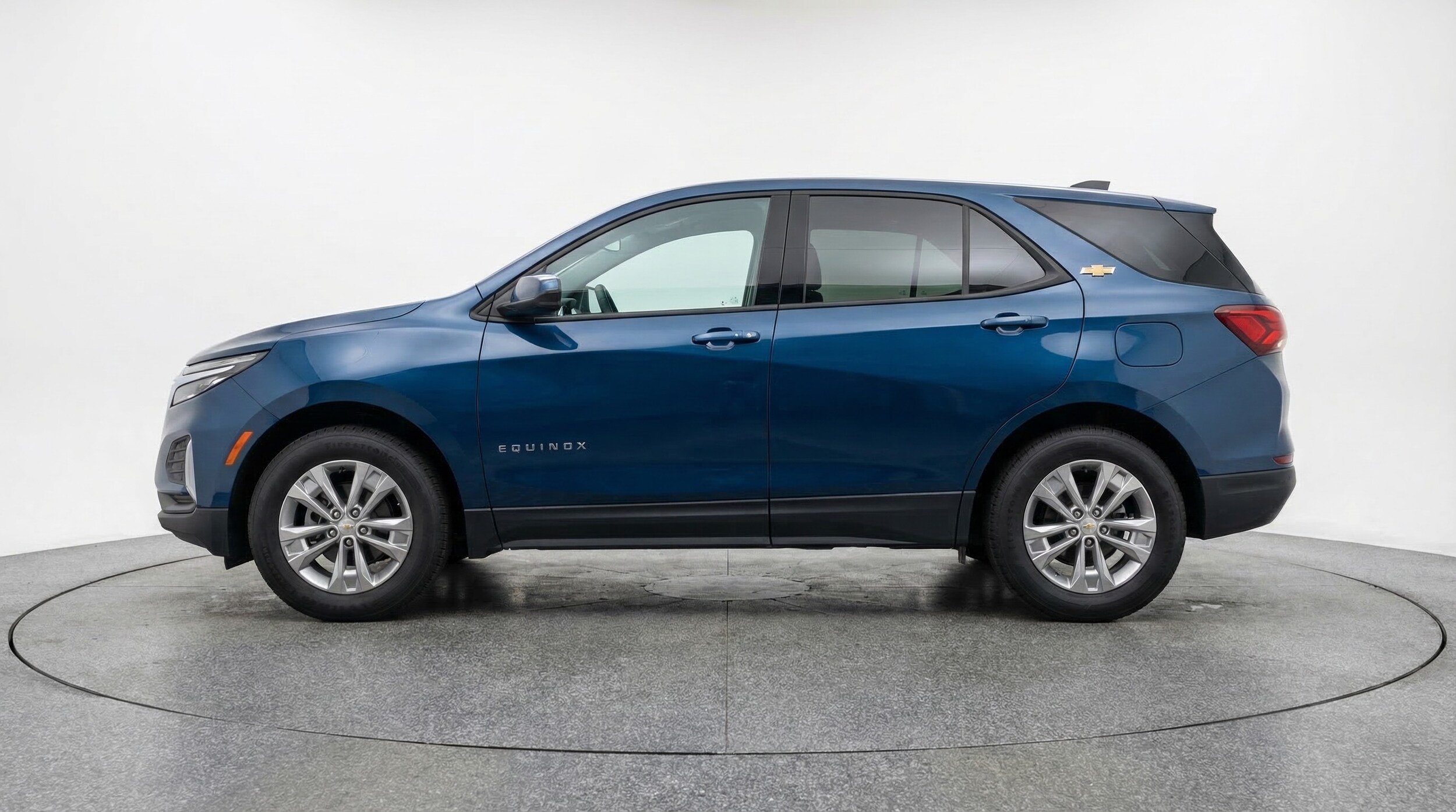 Thumbnail: 2025 Chevrolet Equinox - 4