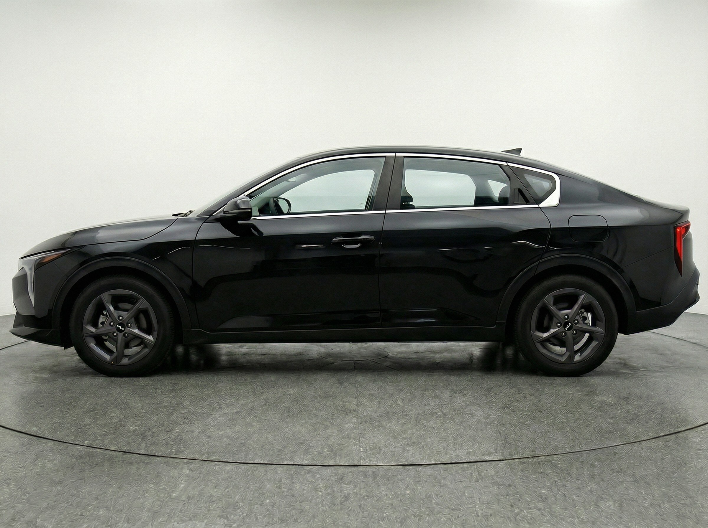 Thumbnail: 2025 Kia K4 - 4