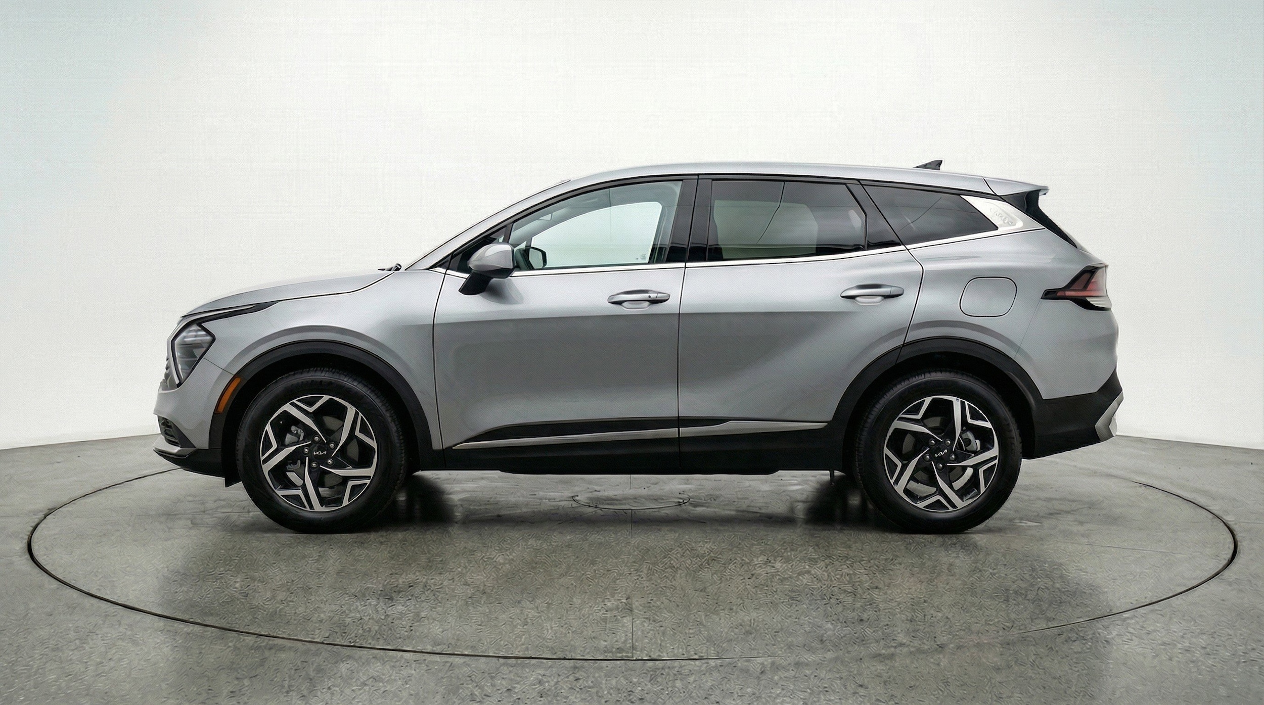 Thumbnail: 2025 Kia Sportage - 5