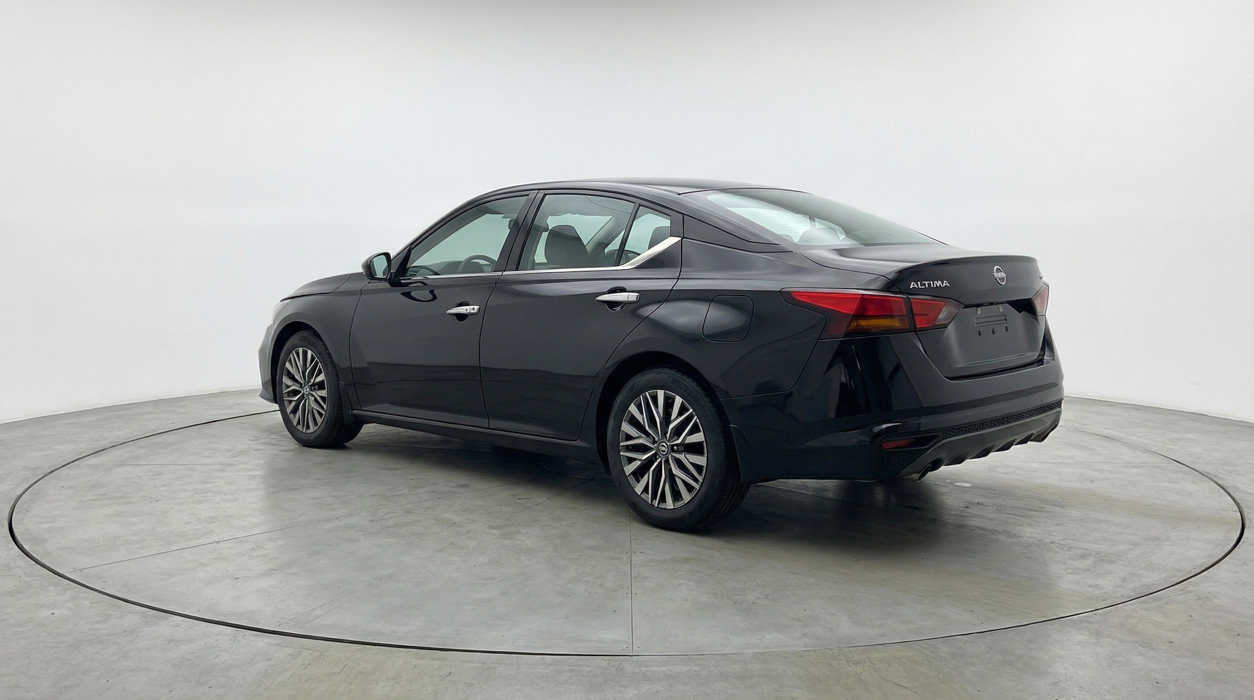 Thumbnail: 2025 Nissan Altima - 6