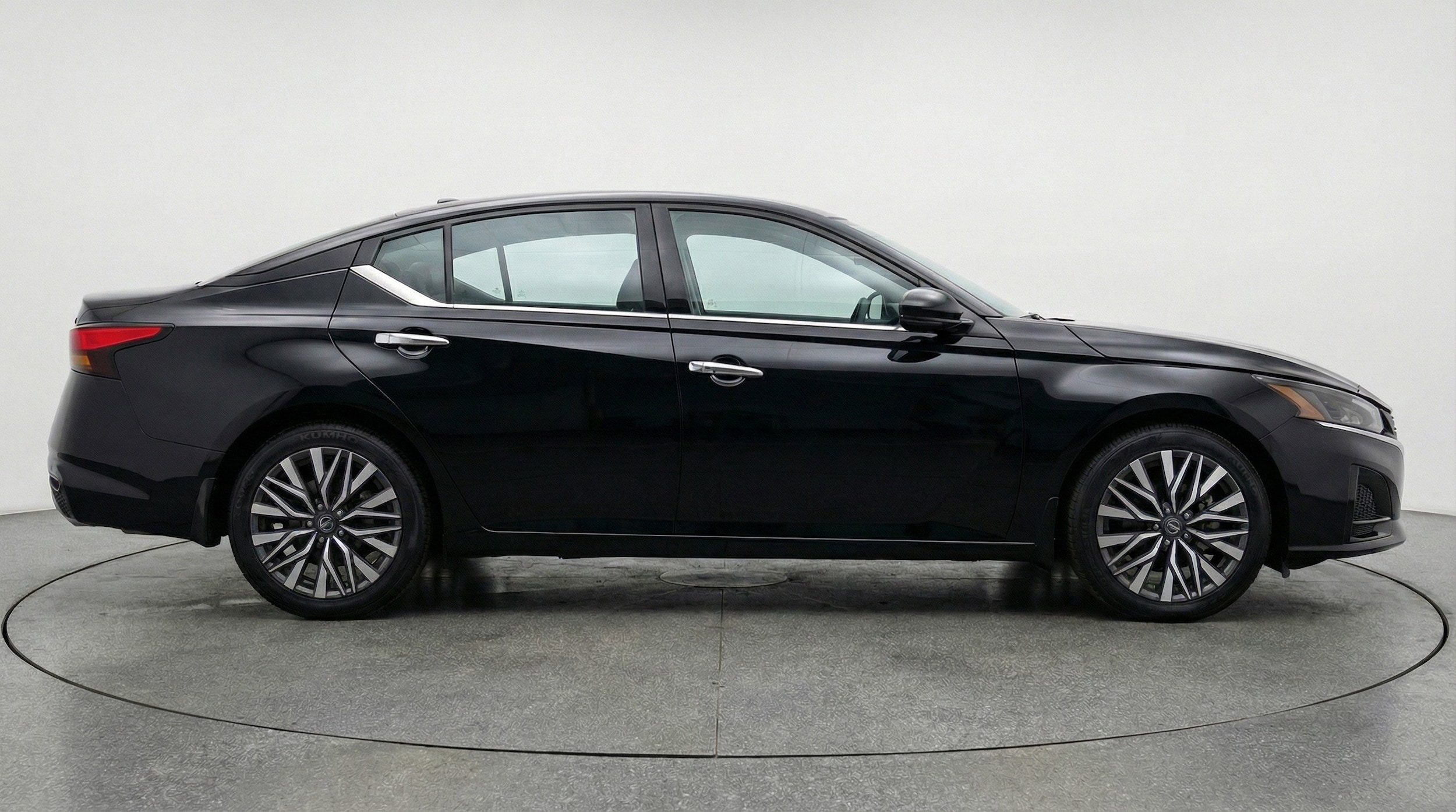Thumbnail: 2025 Nissan Altima - 11