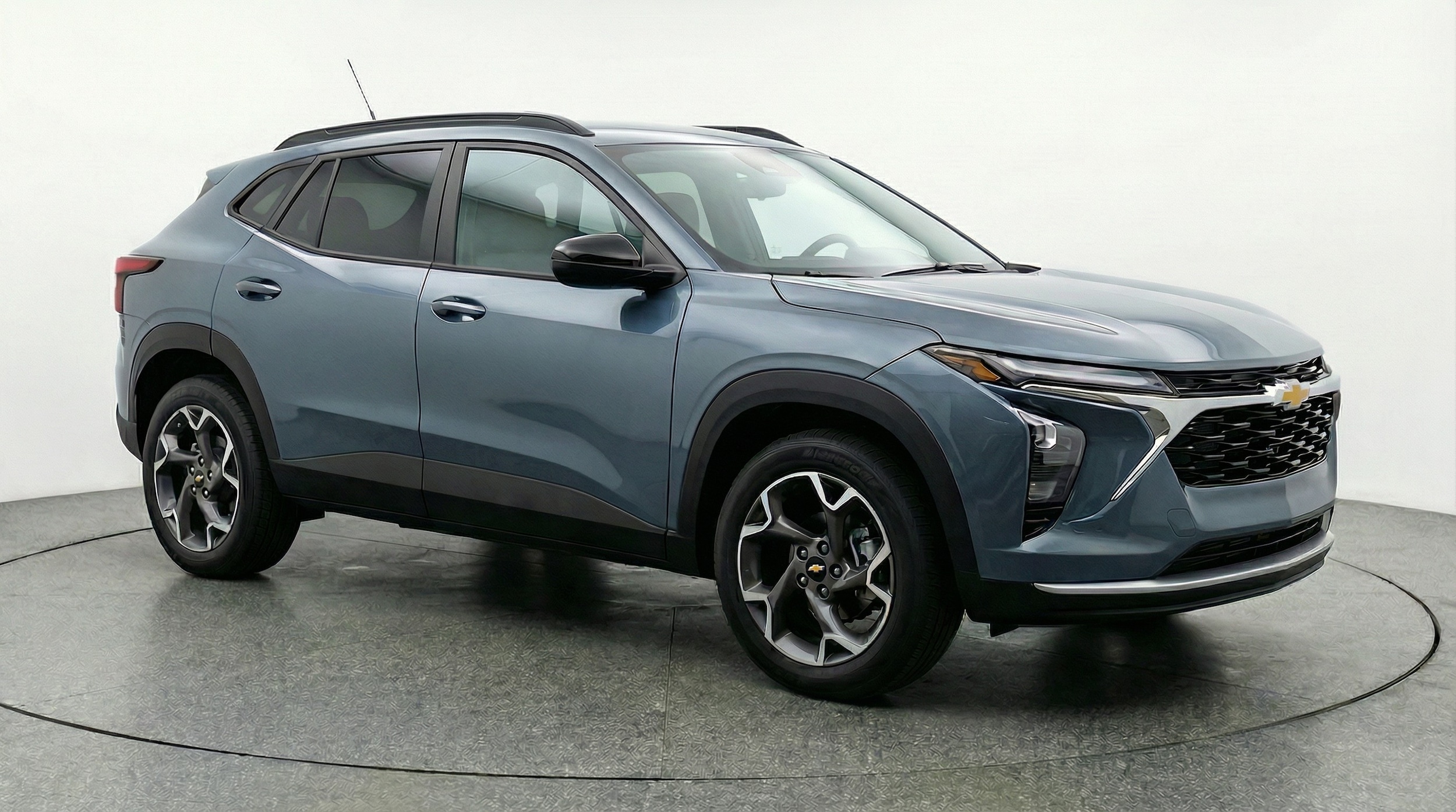 Thumbnail: 2025 Chevrolet Trax - 1