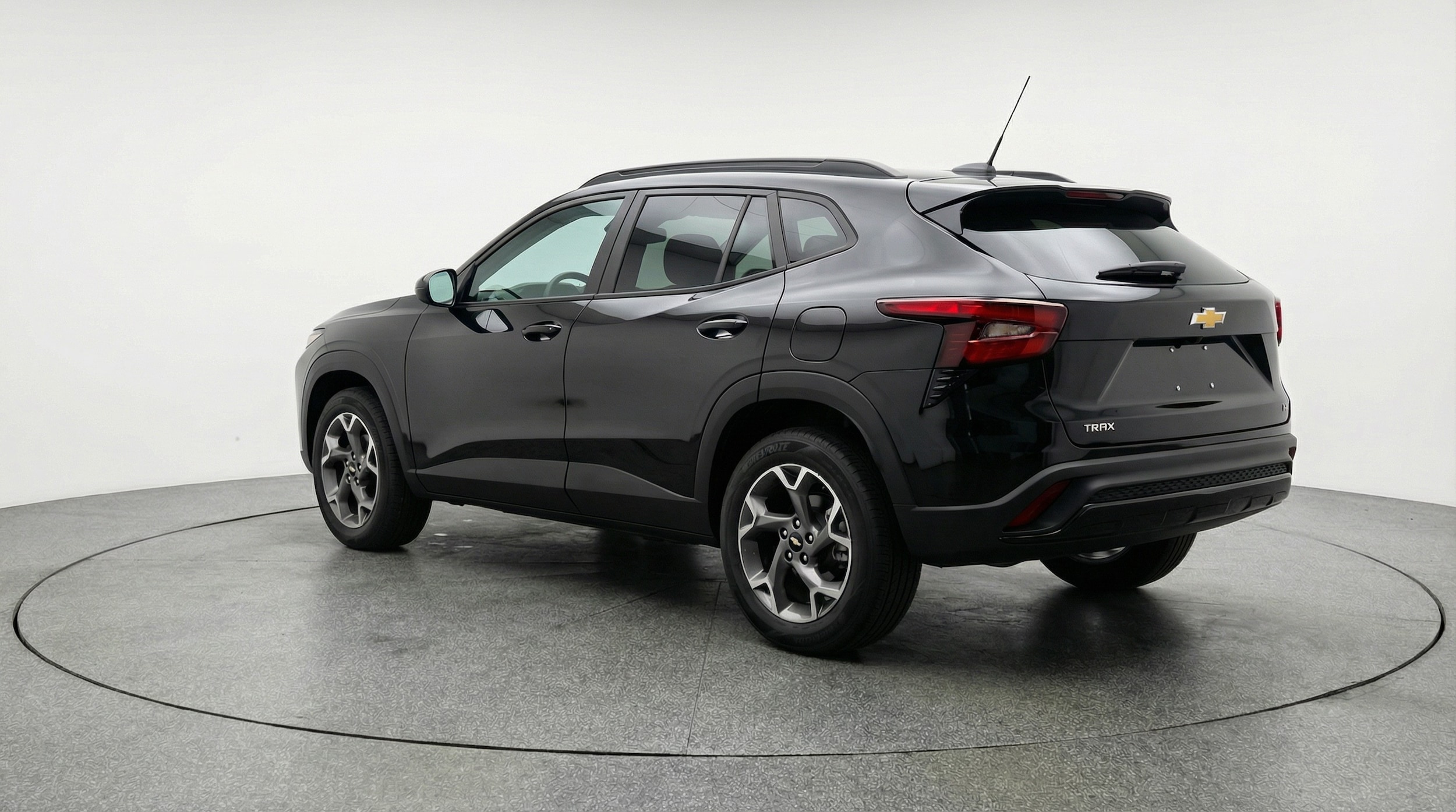 Thumbnail: 2025 Chevrolet Trax - 5