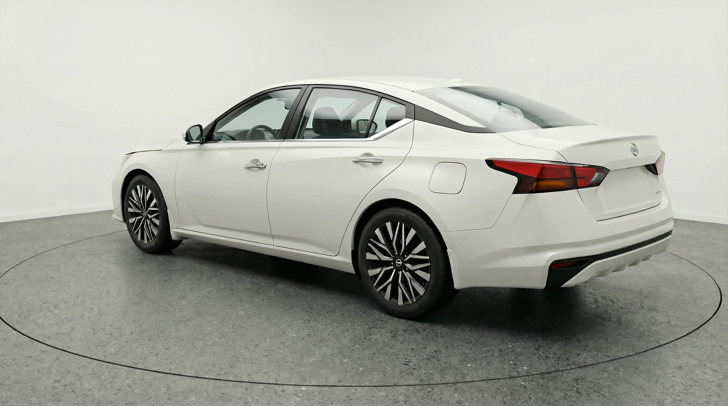 Thumbnail: 2025 Nissan Altima - 5