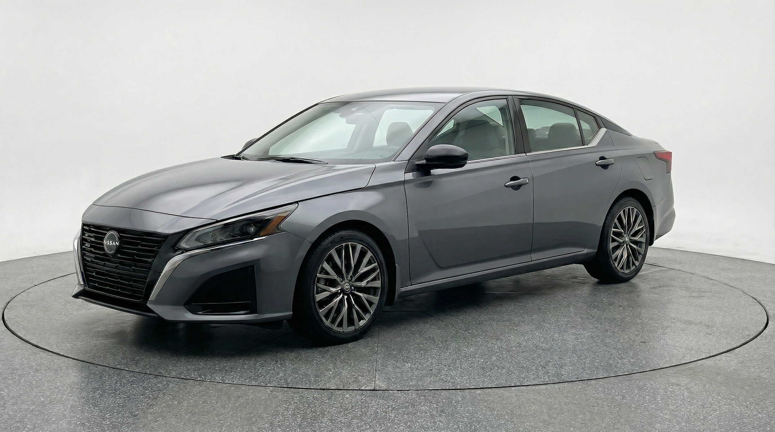 Thumbnail: 2025 Nissan Altima - 3