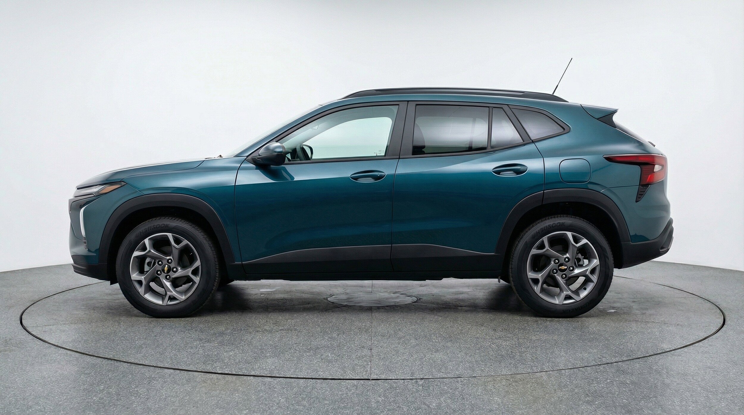 Thumbnail: 2025 Chevrolet Trax - 5