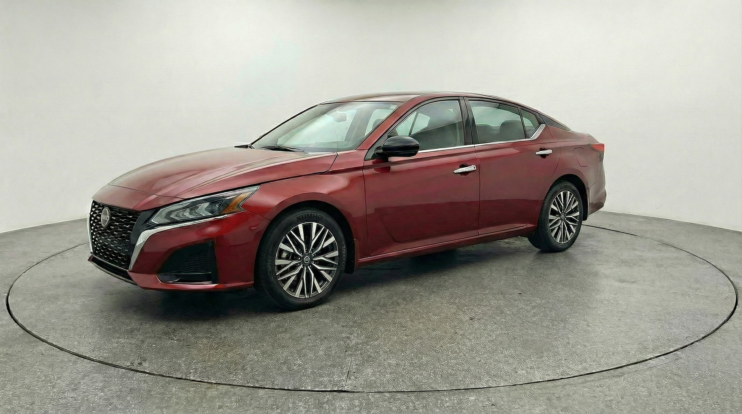 Thumbnail: 2025 Nissan Altima - 3