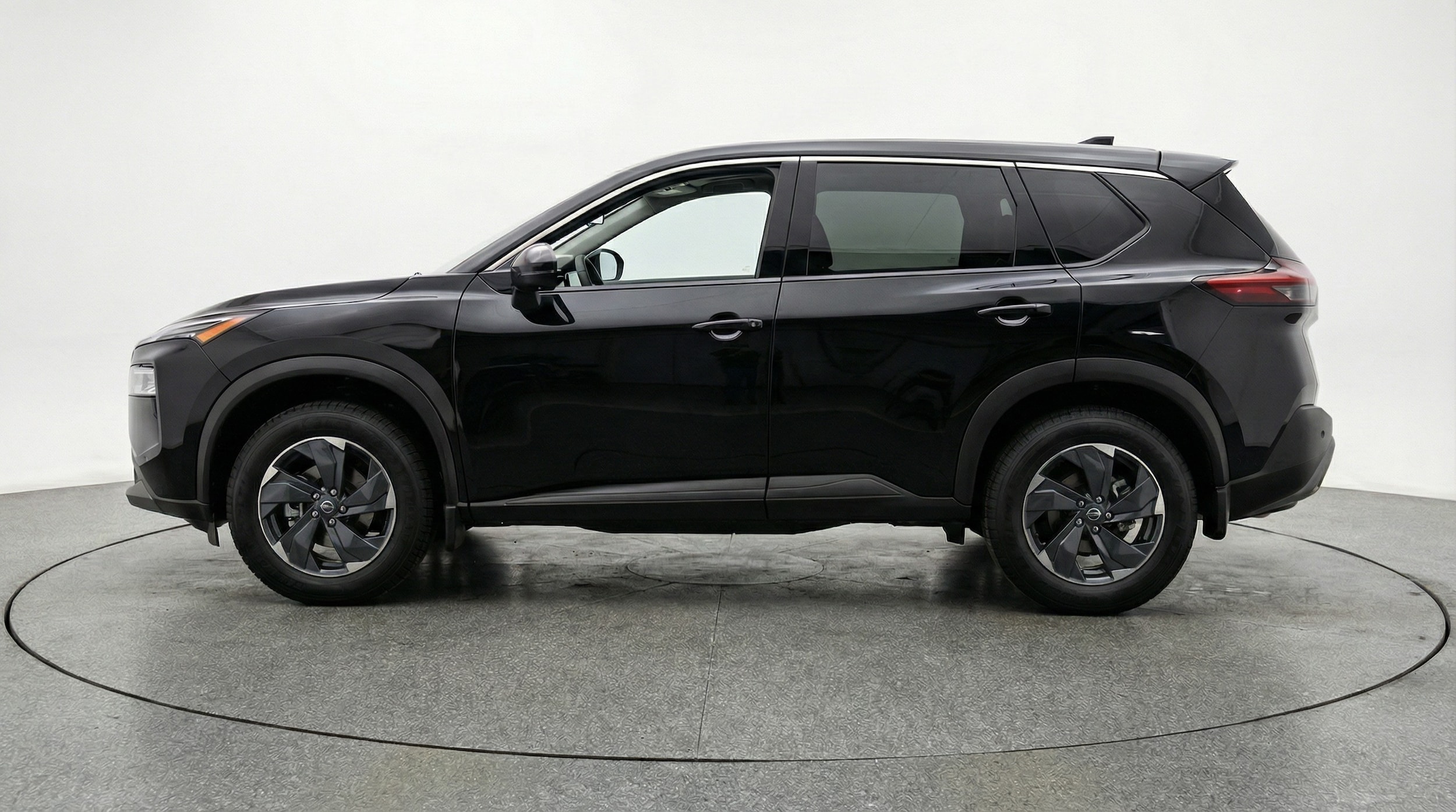 Thumbnail: 2025 Nissan Rogue - 4