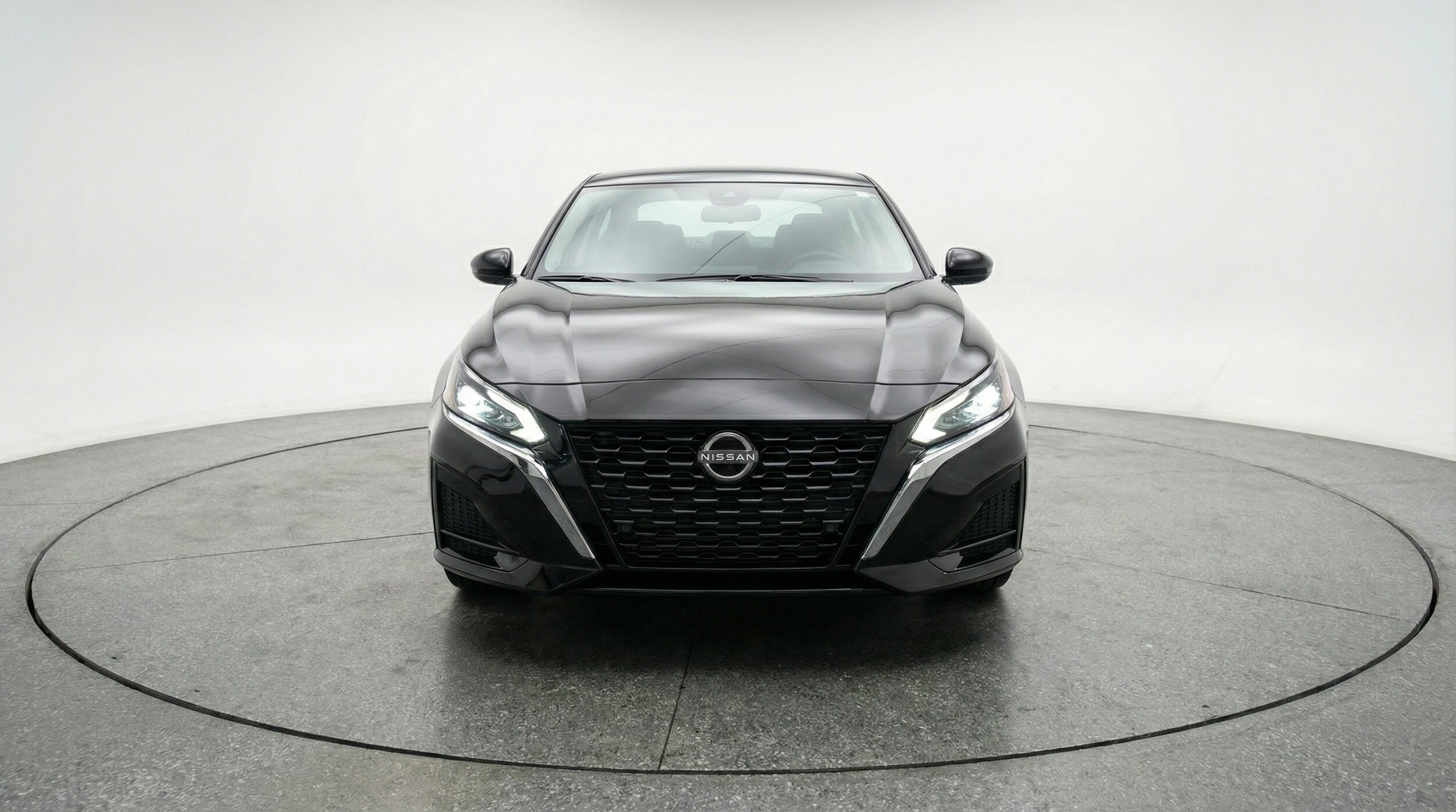 Thumbnail: 2025 Nissan Altima - 2