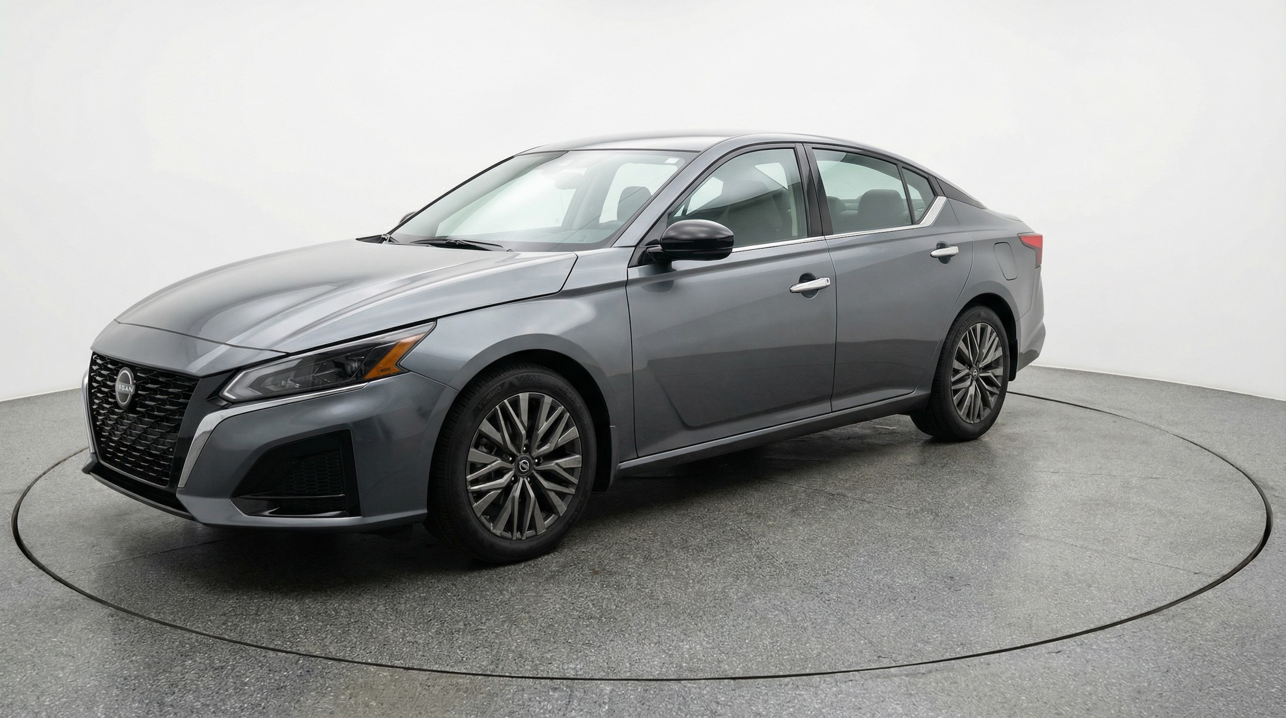 Thumbnail: 2025 Nissan Altima - 3