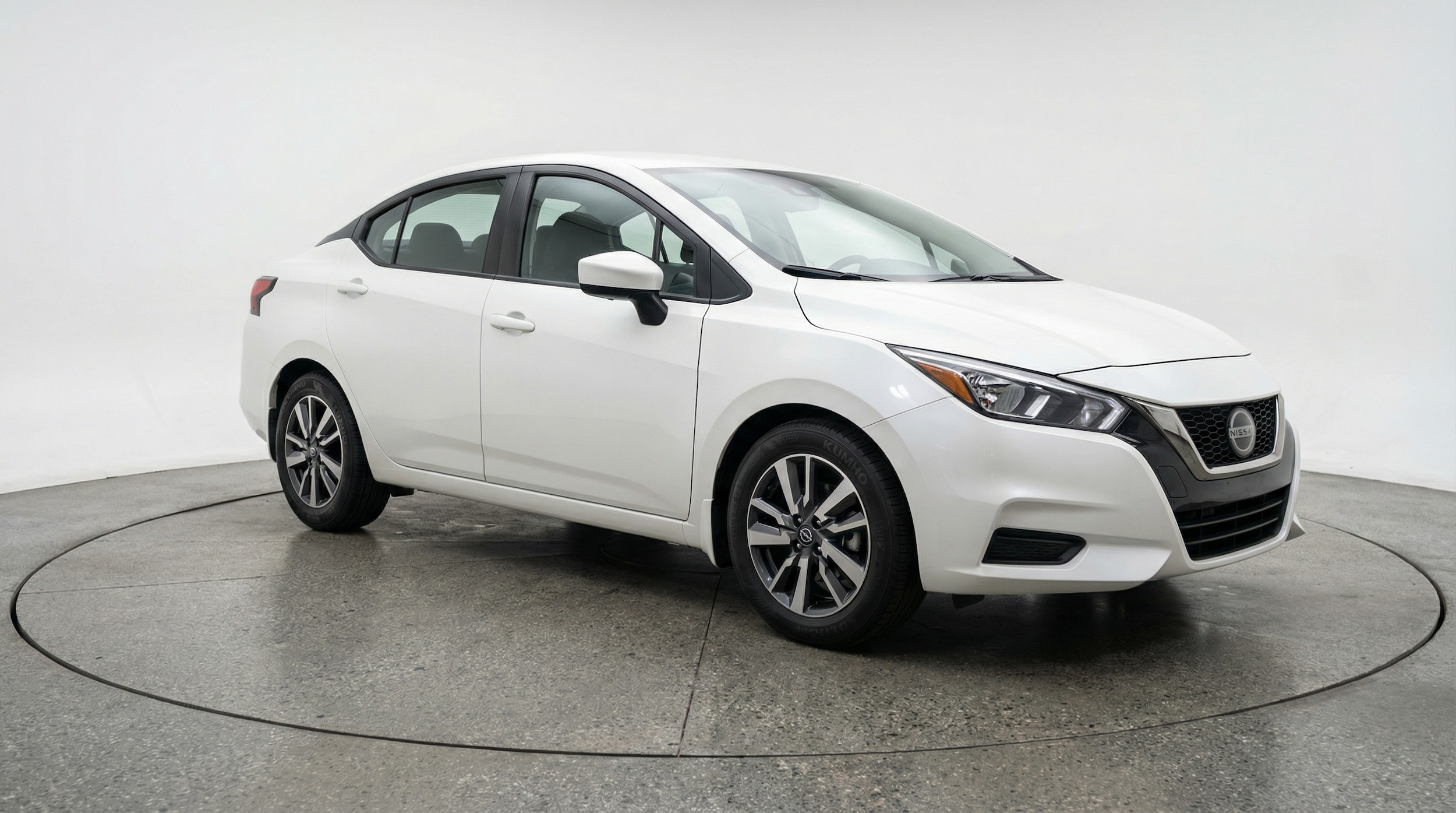 2025 Nissan Versa Sedan SV