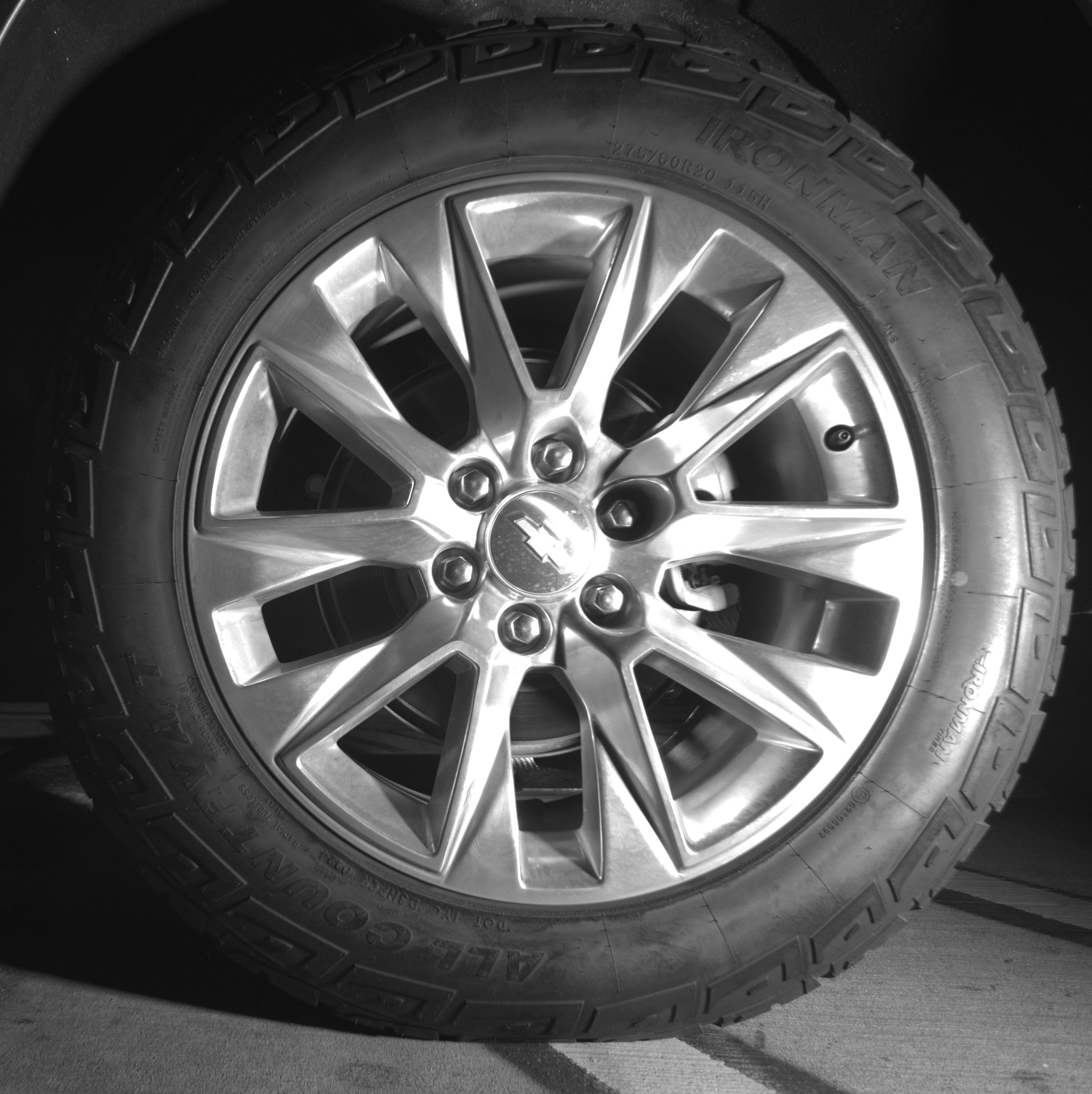 Thumbnail: 2023 Chevrolet Suburban - 14