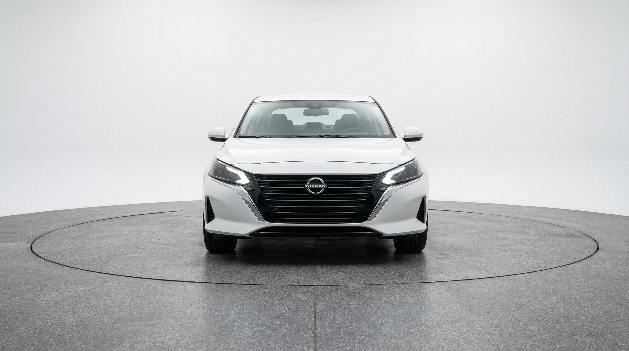 Thumbnail: 2025 Nissan Altima - 2