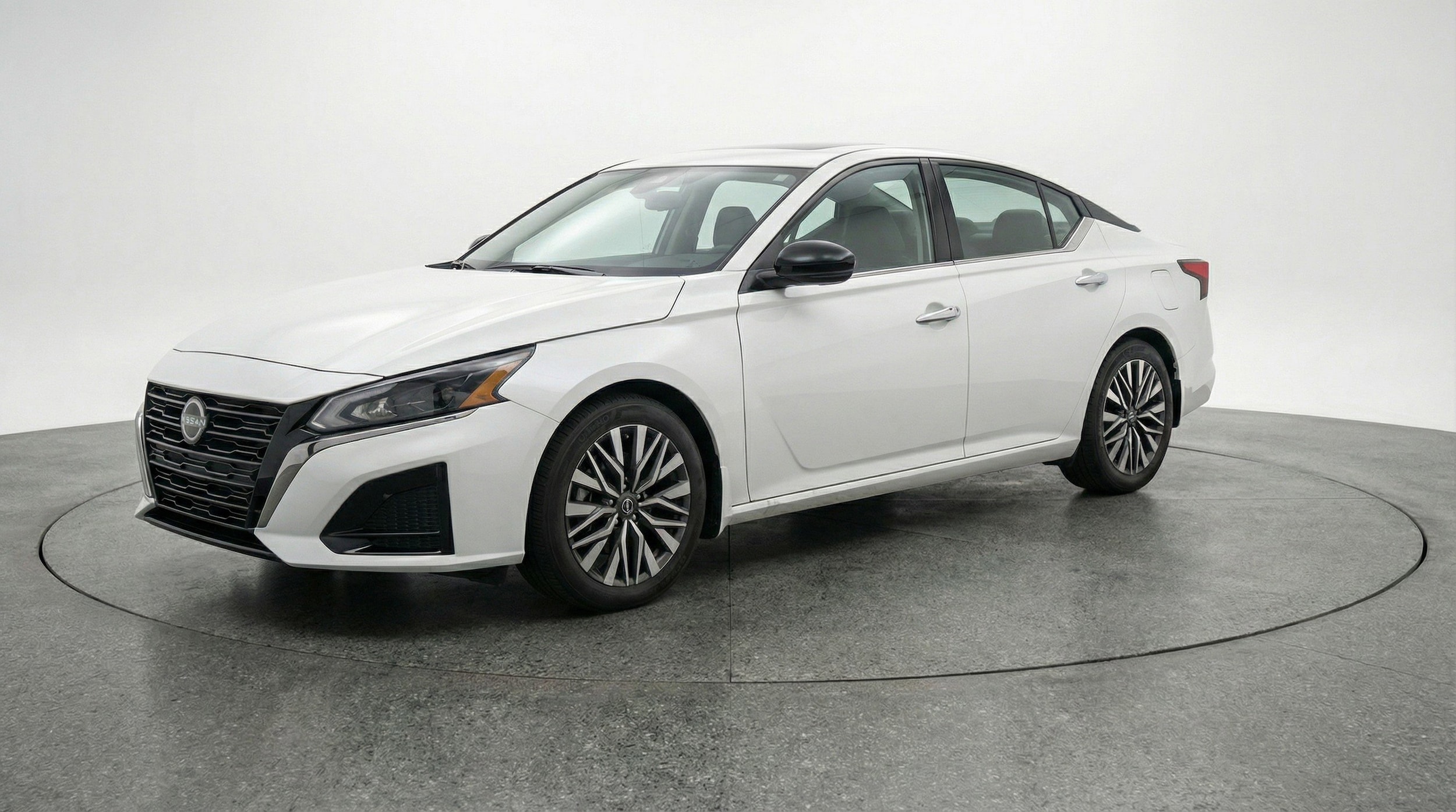 Thumbnail: 2025 Nissan Altima - 3