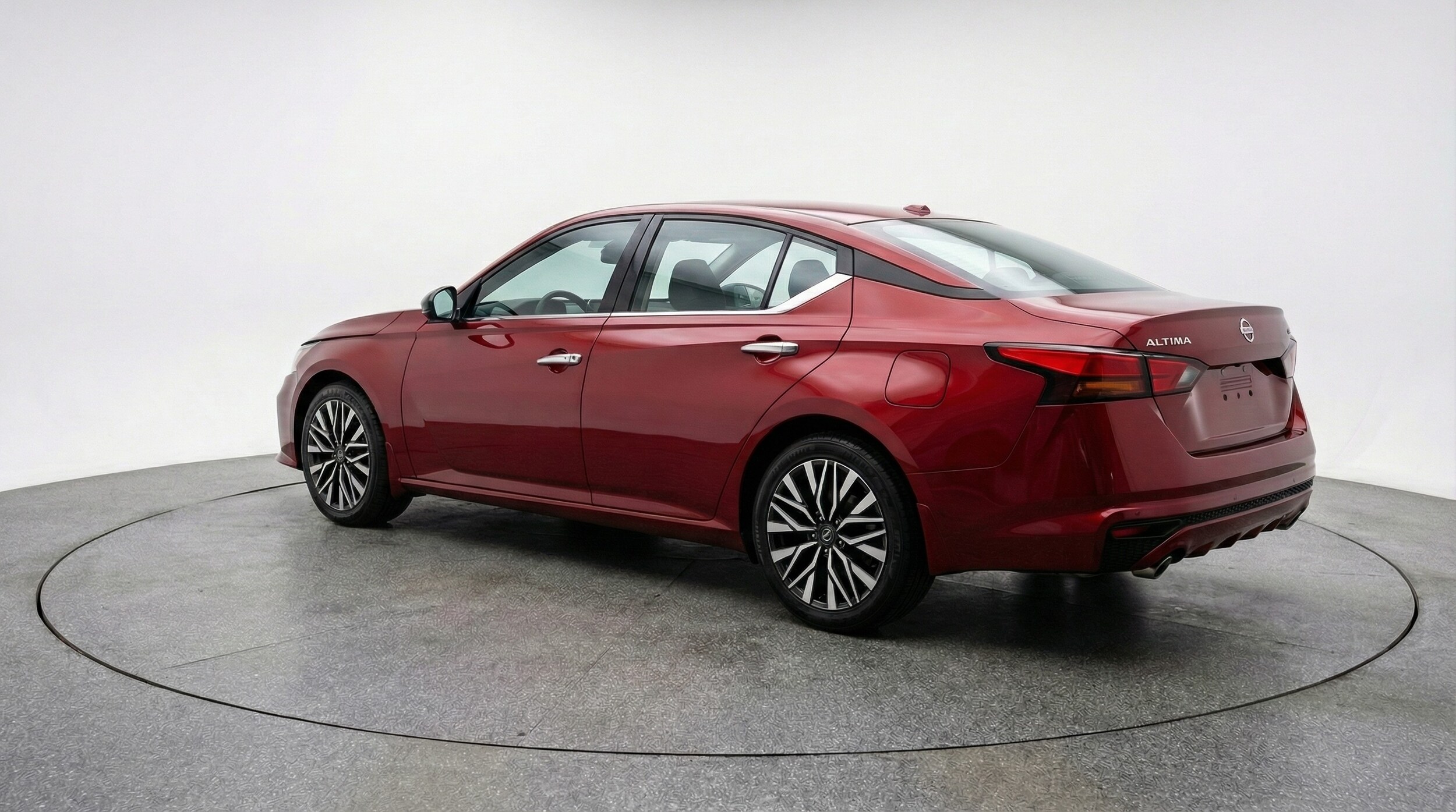 Thumbnail: 2025 Nissan Altima - 5