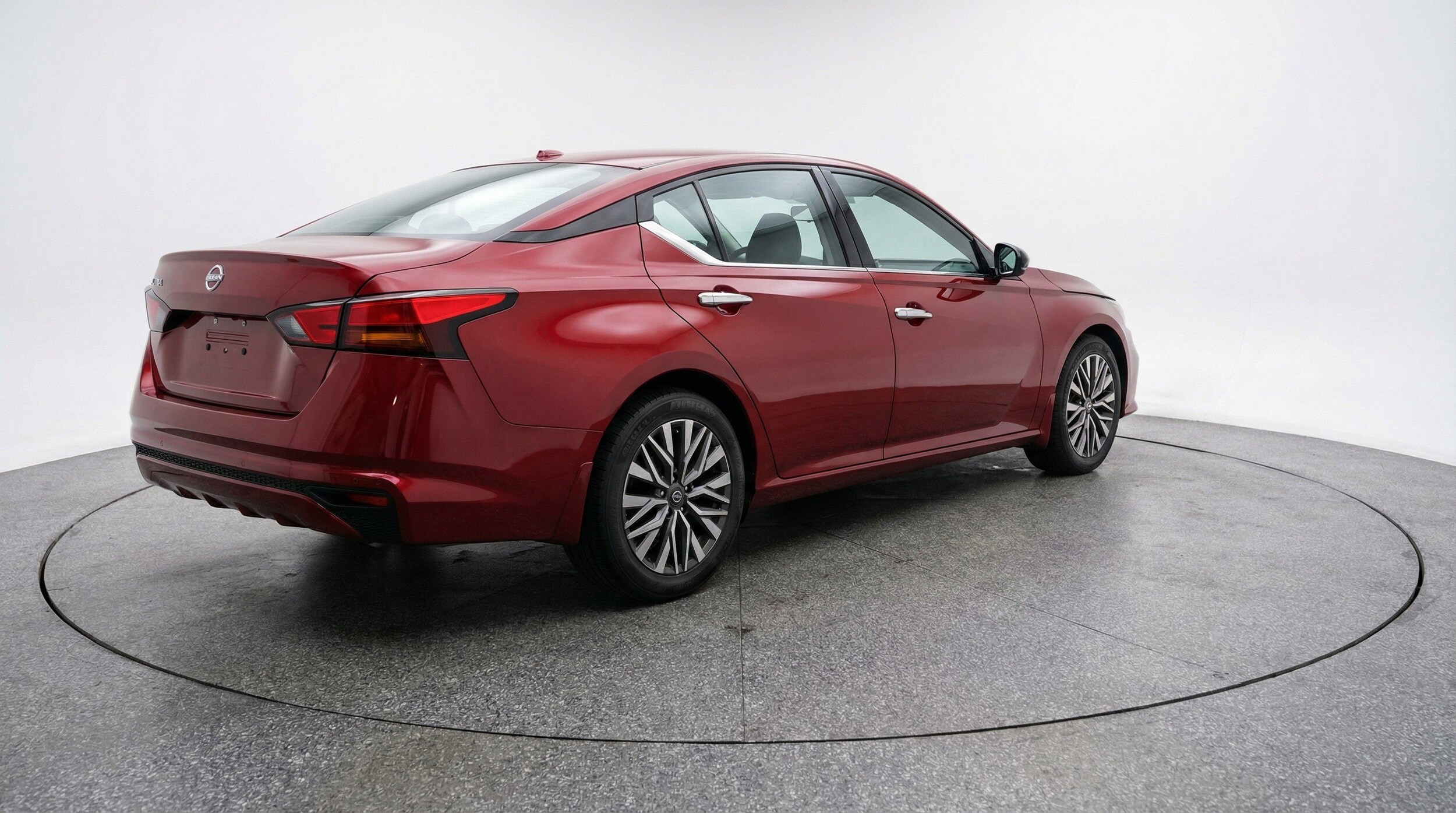 Thumbnail: 2025 Nissan Altima - 9