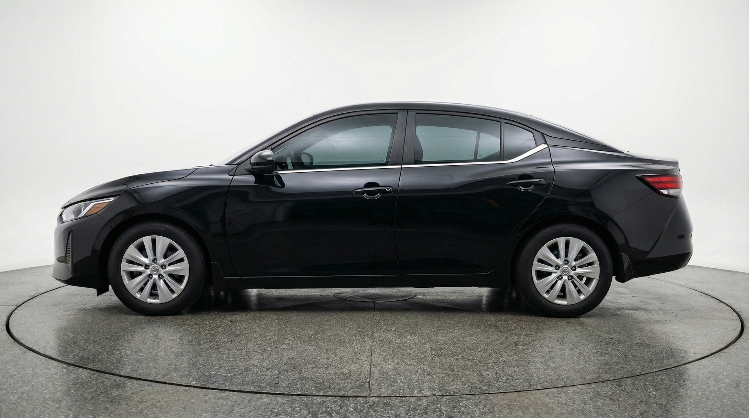 Thumbnail: 2025 Nissan Sentra - 4