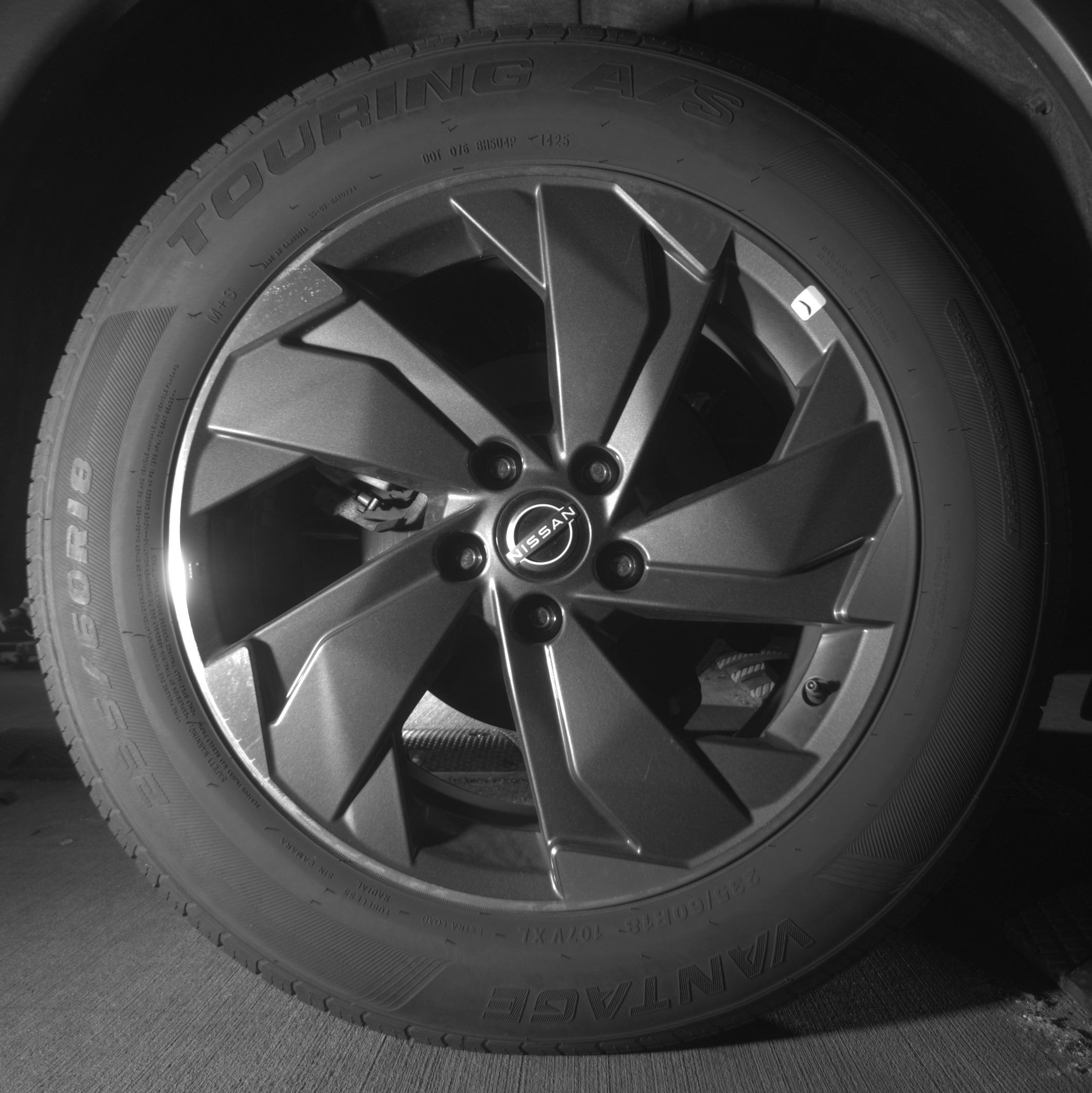 Thumbnail: 2025 Nissan Rogue - 15