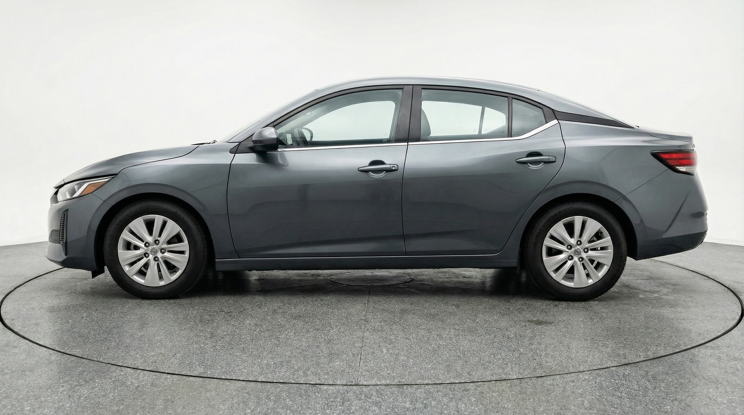 Thumbnail: 2025 Nissan Sentra - 4