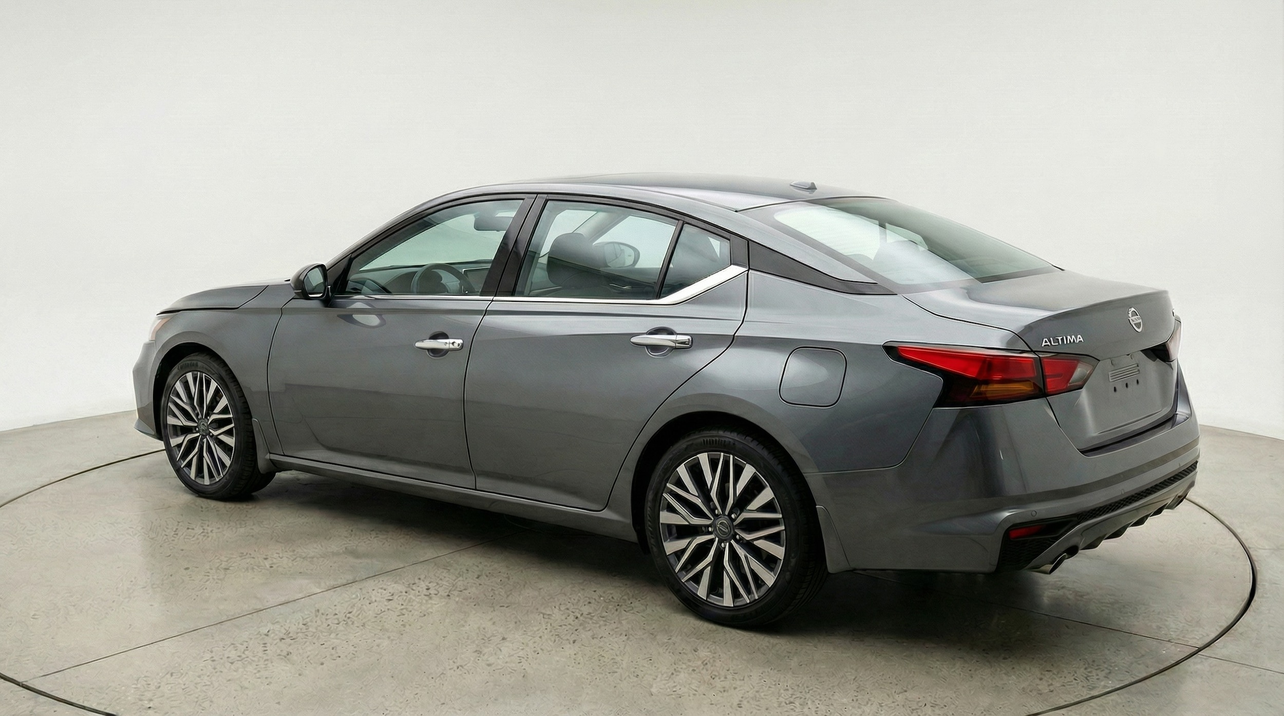 Thumbnail: 2025 Nissan Altima - 5