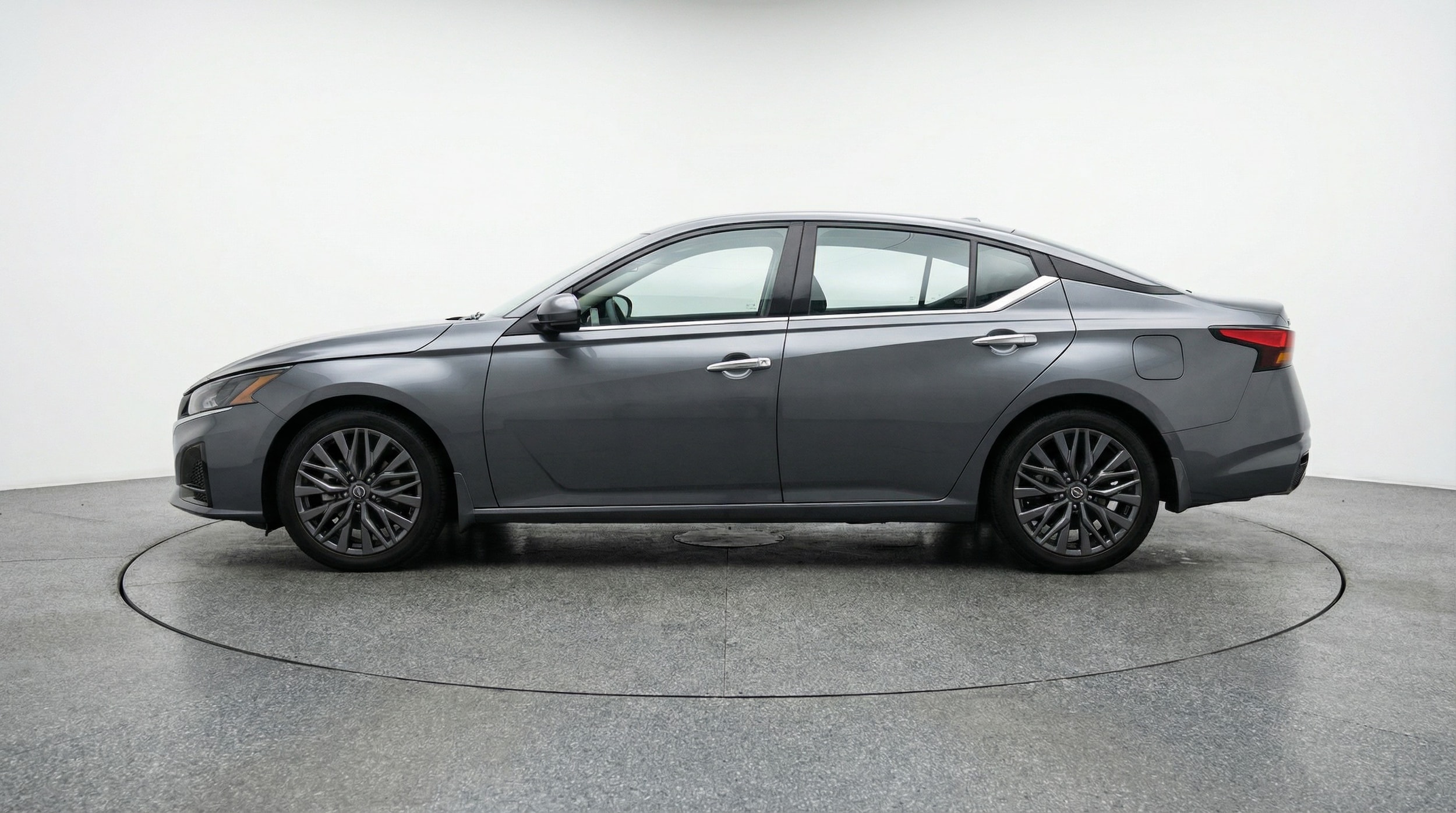 Thumbnail: 2025 Nissan Altima - 4