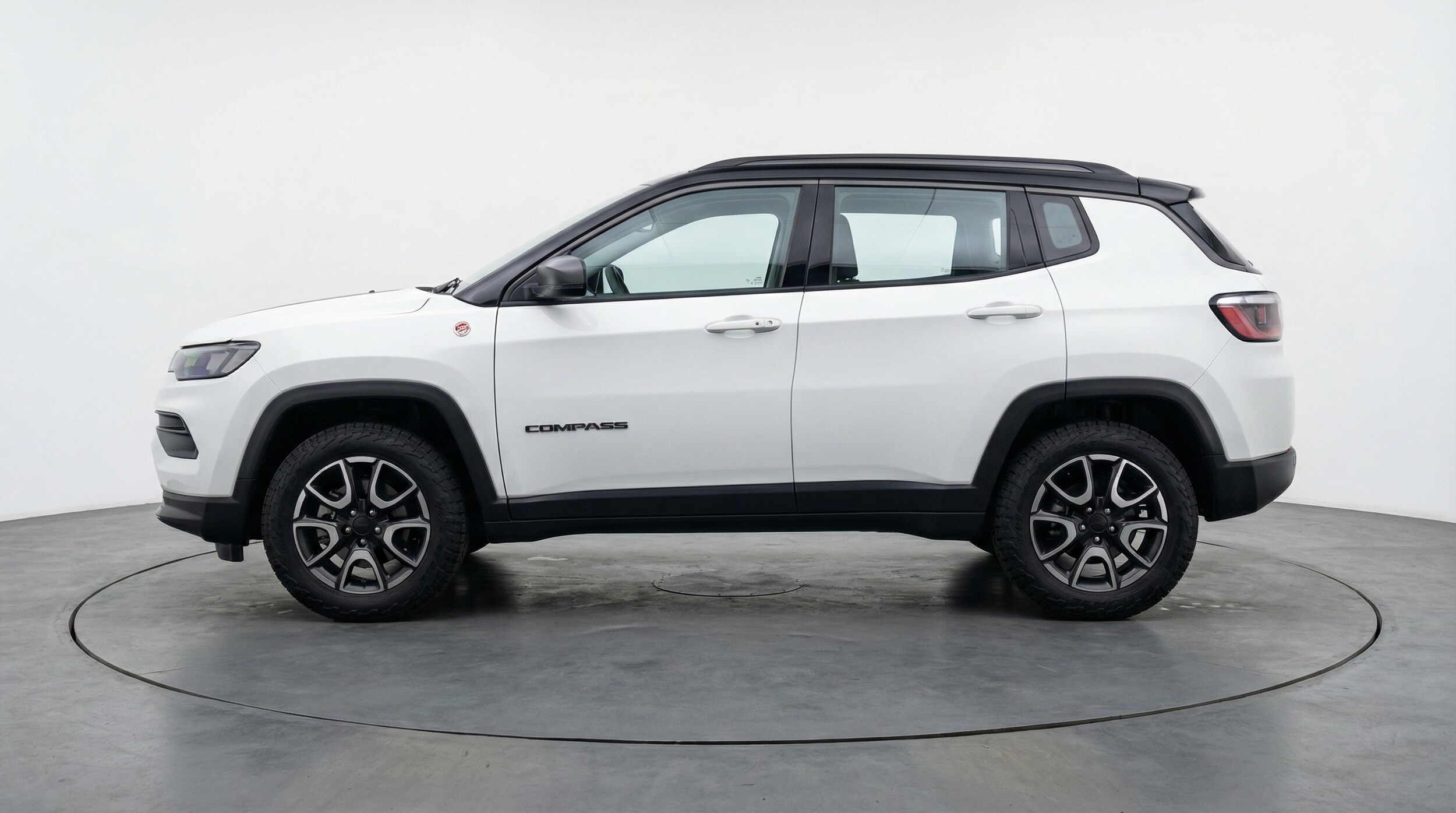 Thumbnail: 2025 Jeep Compass - 4