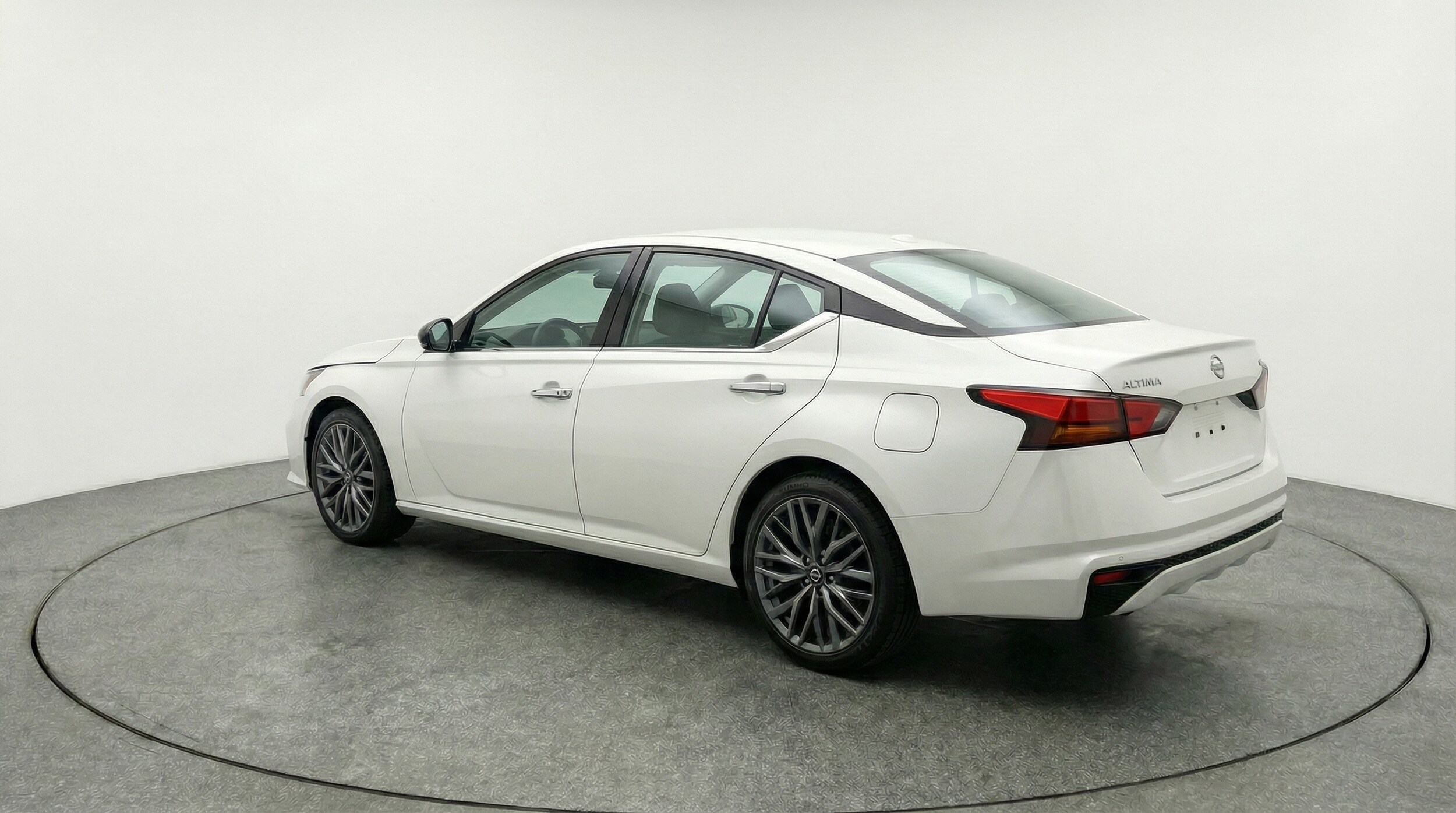 Thumbnail: 2025 Nissan Altima - 7