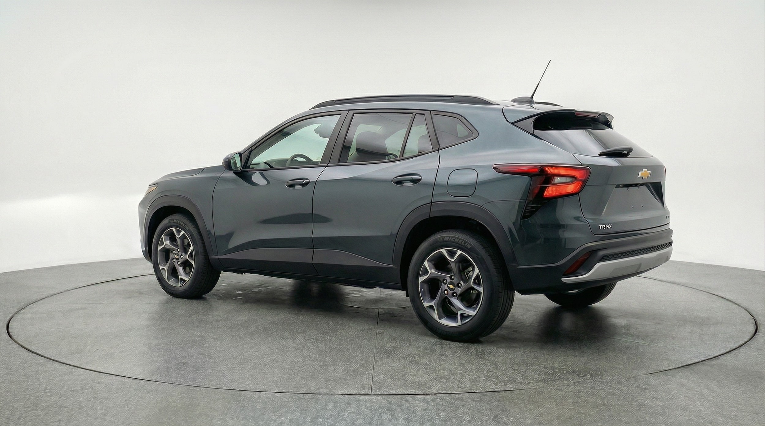 Thumbnail: 2025 Chevrolet Trax - 5