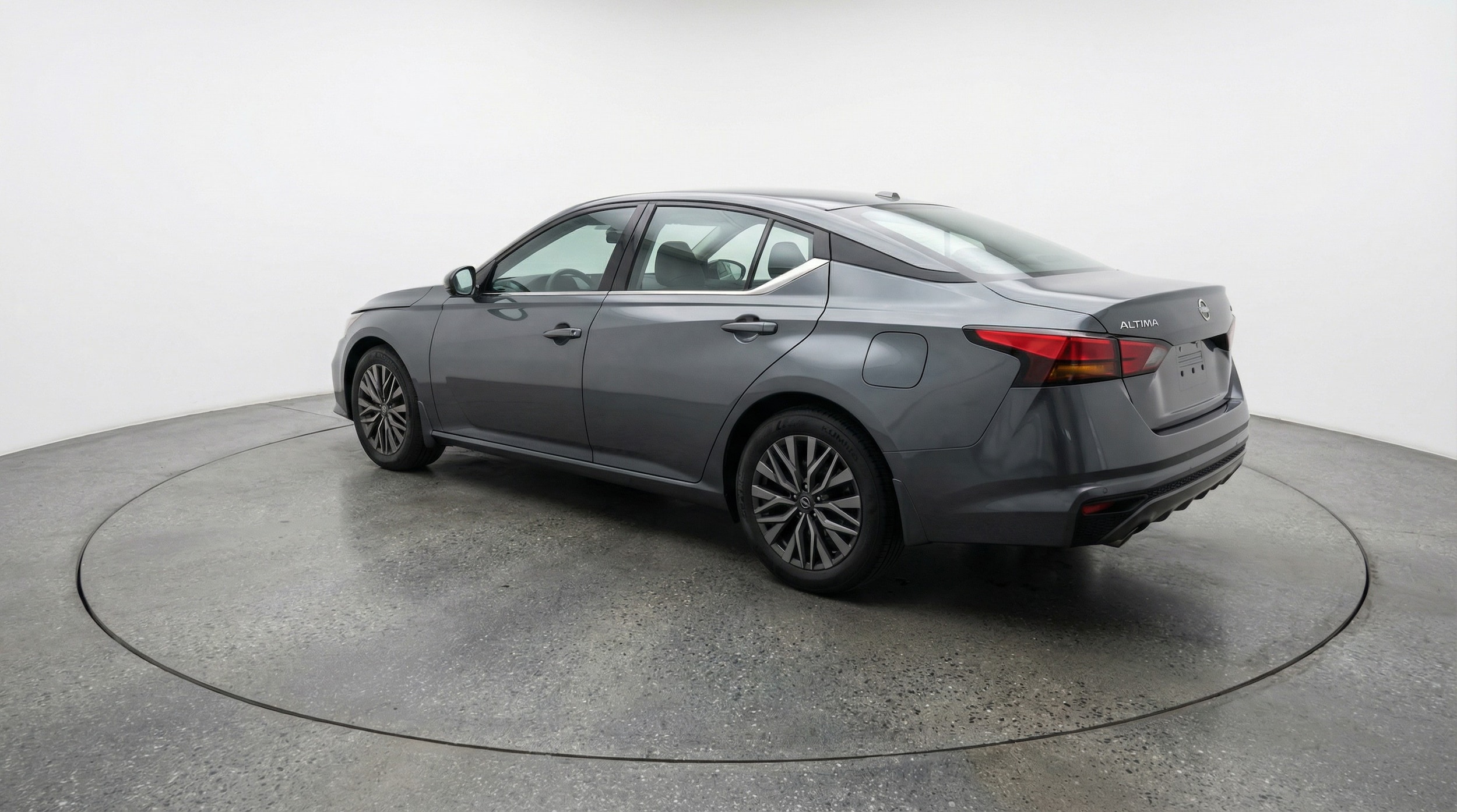 Thumbnail: 2025 Nissan Altima - 5