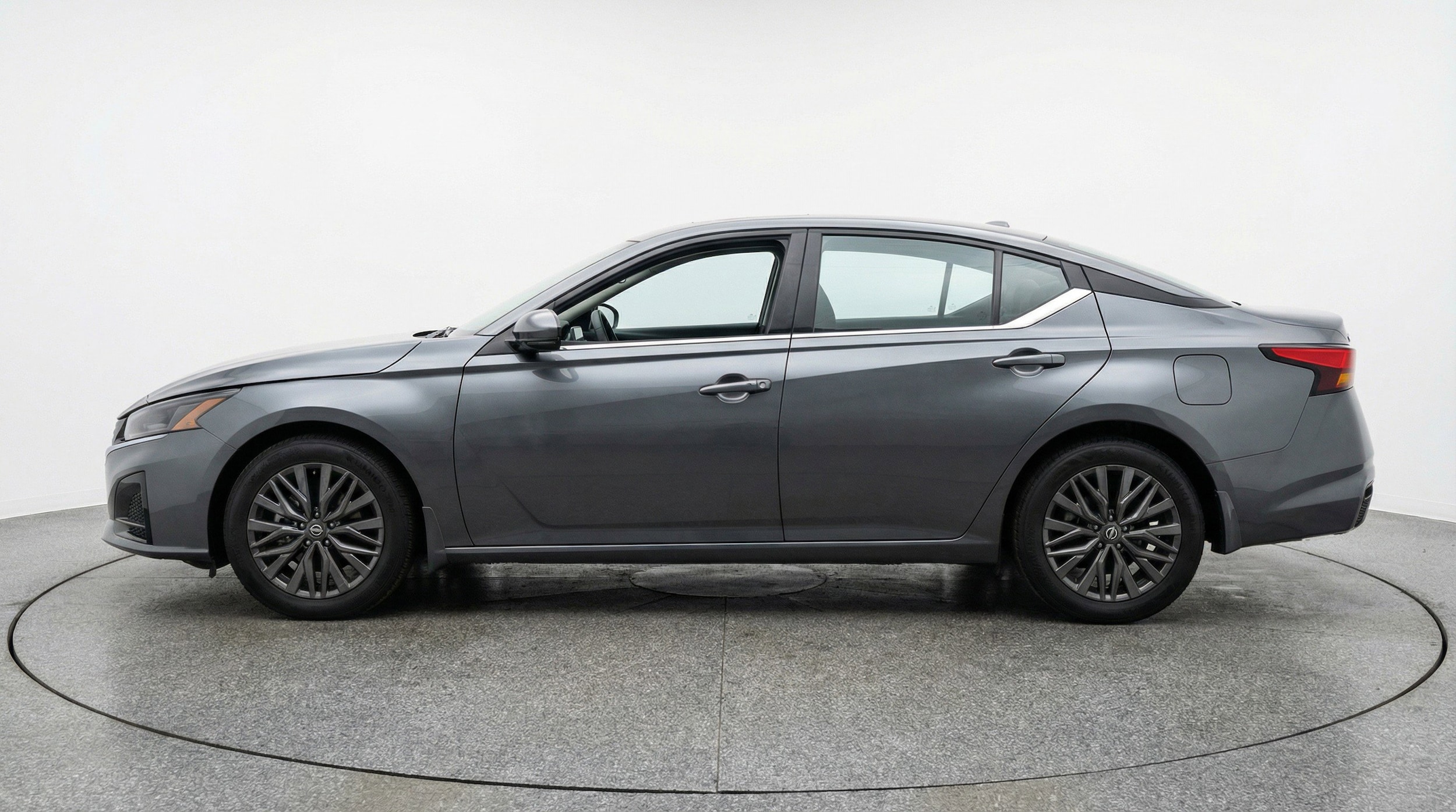 Thumbnail: 2025 Nissan Altima - 5