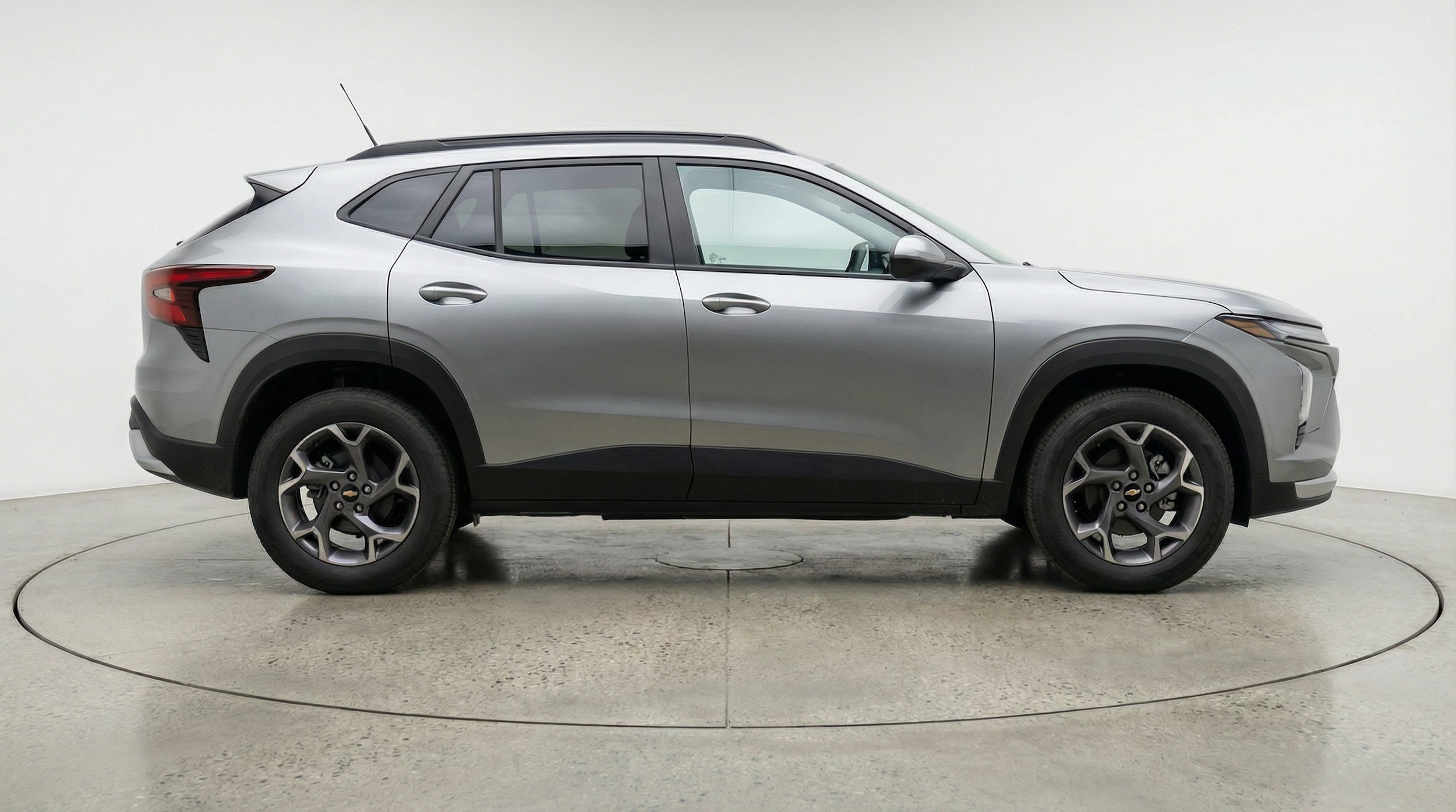 Thumbnail: 2025 Chevrolet Trax - 8