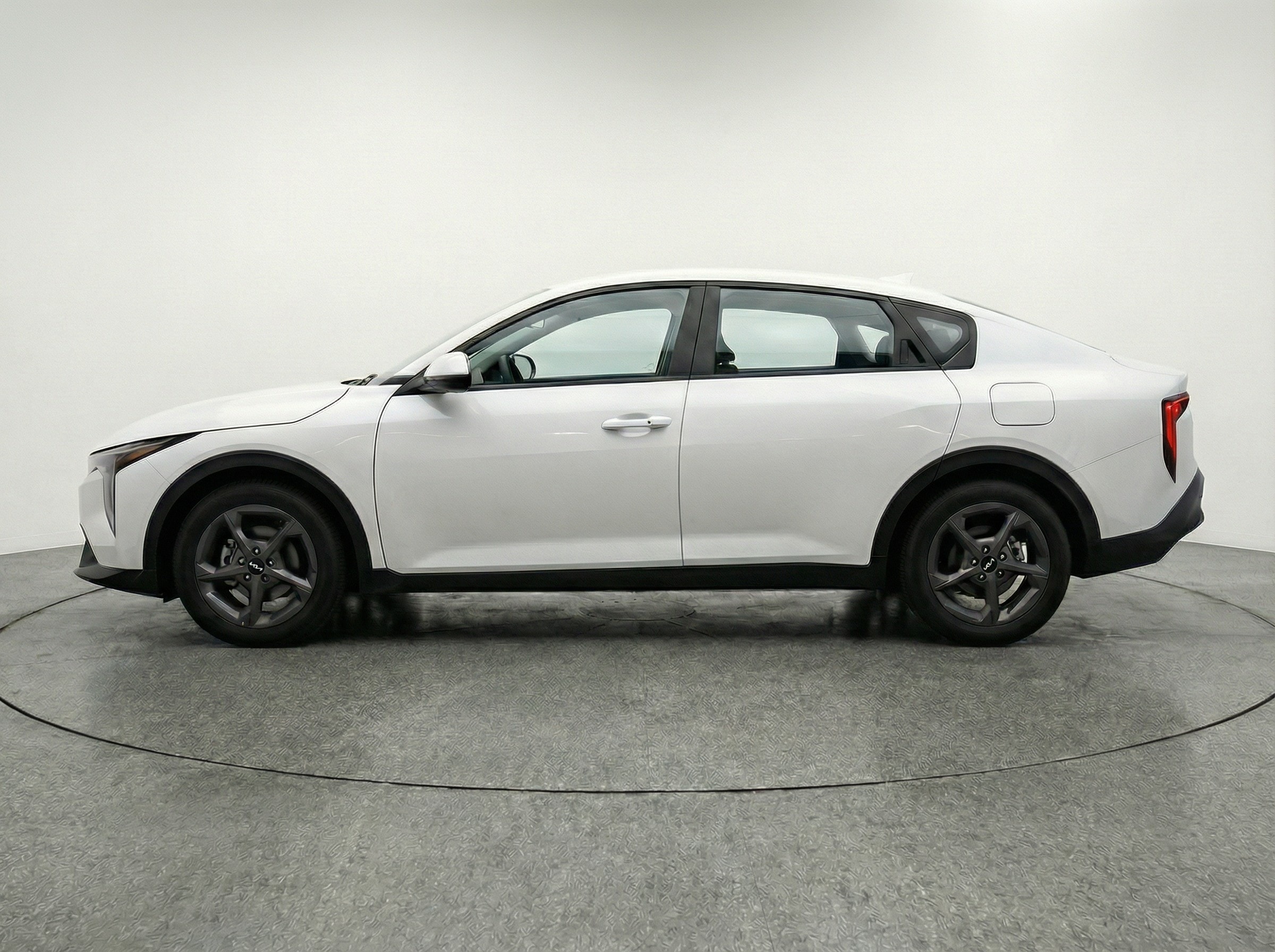 Thumbnail: 2025 Kia K4 - 4