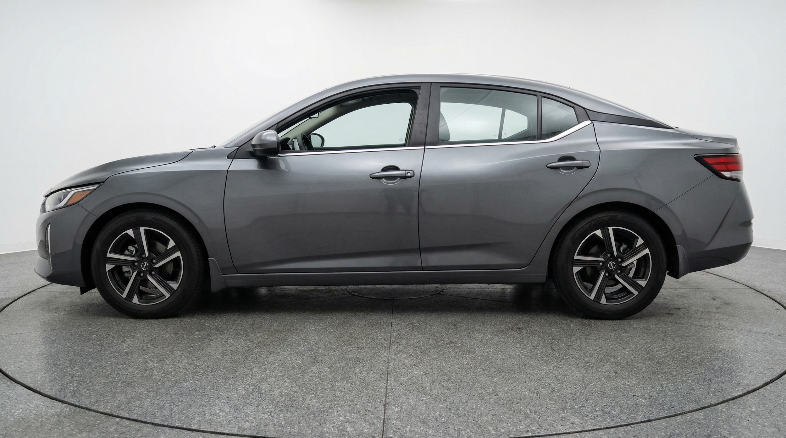 Thumbnail: 2025 Nissan Sentra - 4