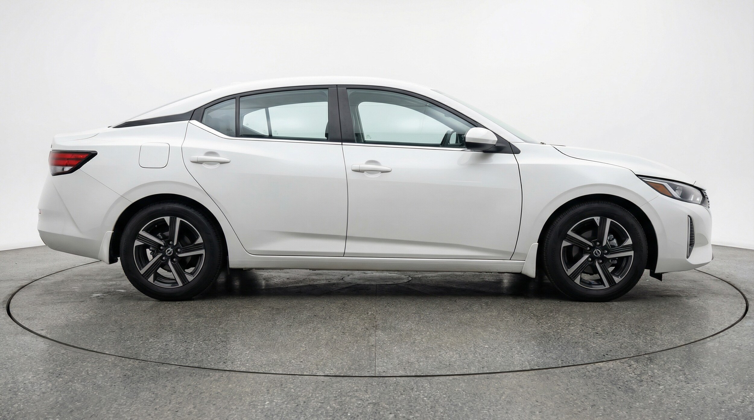 Thumbnail: 2025 Nissan Sentra - 8