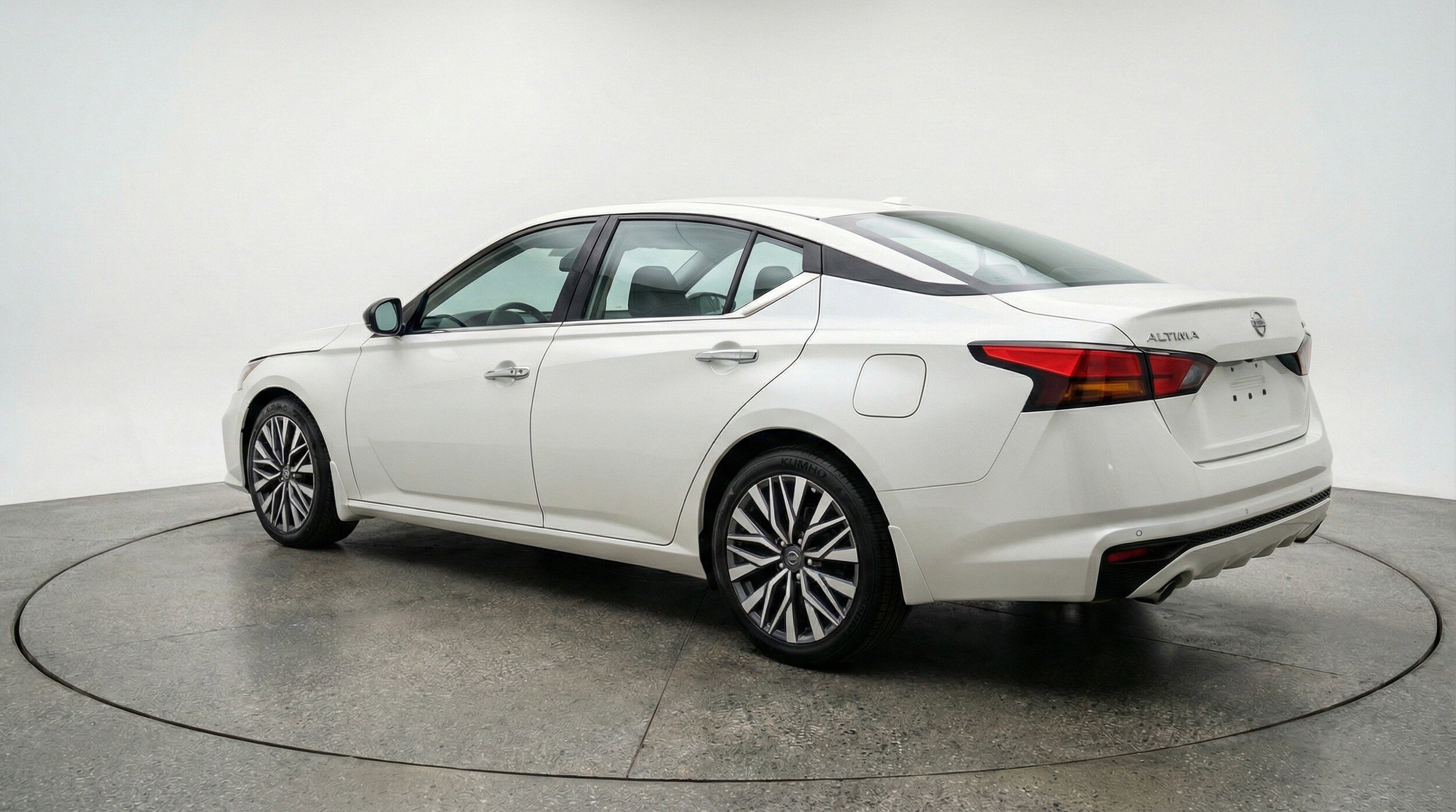 Thumbnail: 2025 Nissan Altima - 6